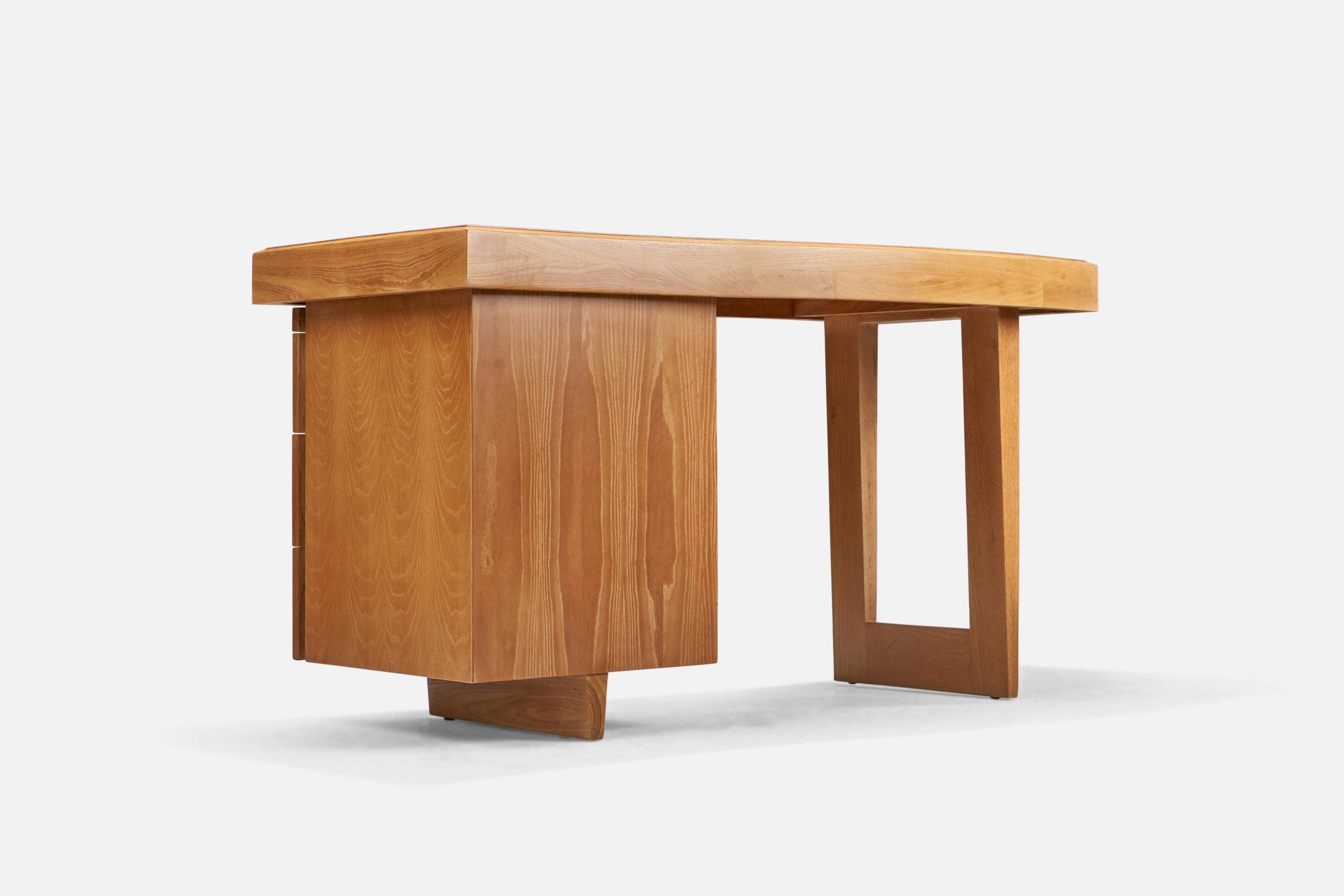 Paul Laszlo, Freeform Desk, Oak, Brown Saltman, USA, 1940s For Sale 1