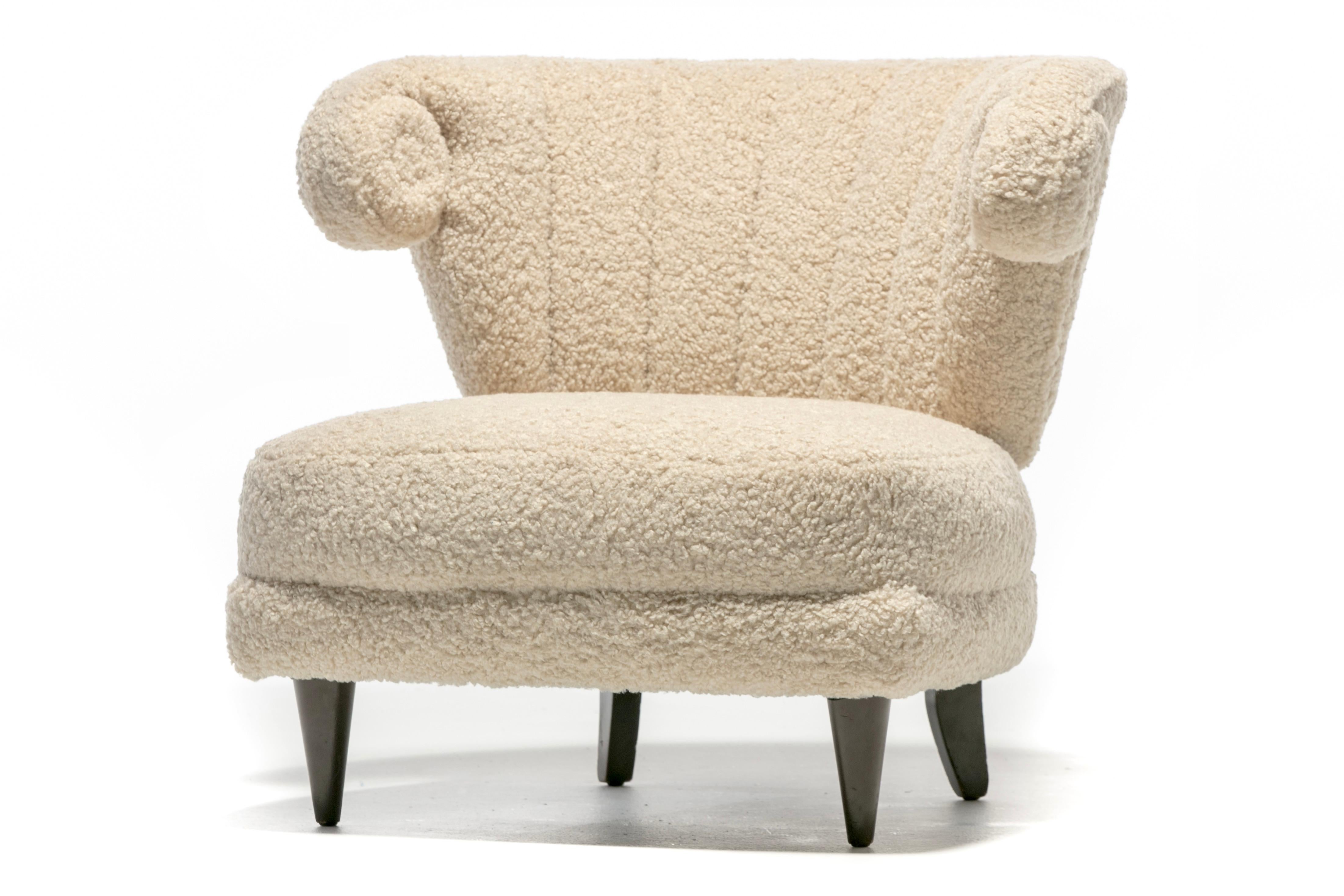 Paul Laszlo Hollywood Regency Slipper Chair in Off White Bouclé circa 1940s In Good Condition For Sale In Saint Louis, MO
