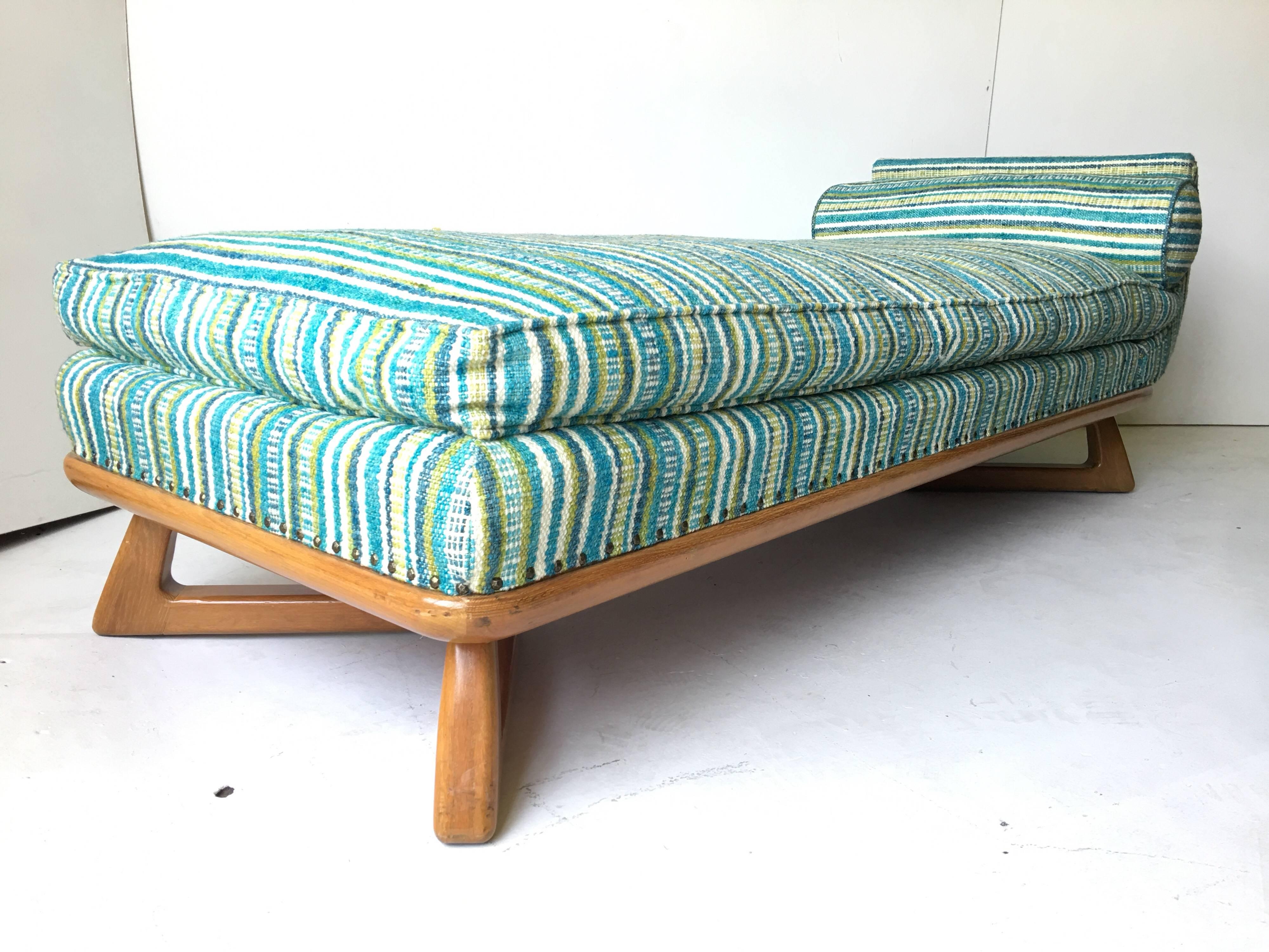 This wonderful chaise came out of an original Paul Laszlo decorated interior outside of St. Louis. It features Maria Kipp attributed woven fabric, in shades of blue white turquoise and green. It has one loosely filled long down filled cushion with a