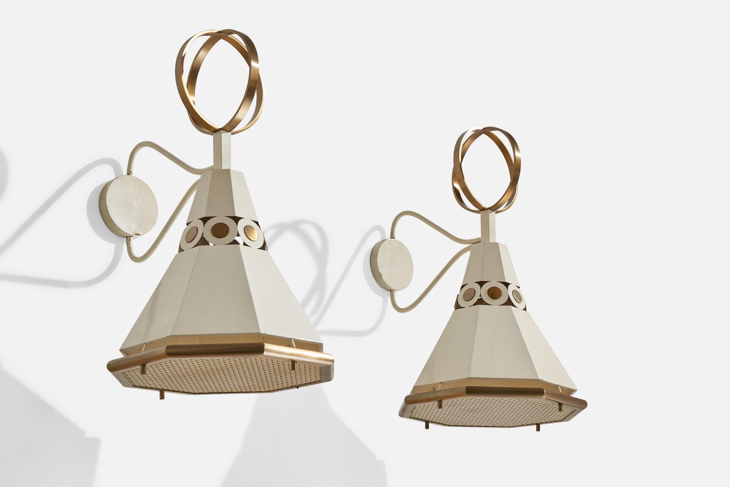 A pair of large brass and white-lacquered wall lights designed by Paul Laszlo and produced for the Goldwaters Department Store, USA, 1950s.

Overall Dimensions (inches): 27.5”  H x 15.4” W x 15.4” D
Back Plate Dimensions (inches): 5” H x 1.5” W x