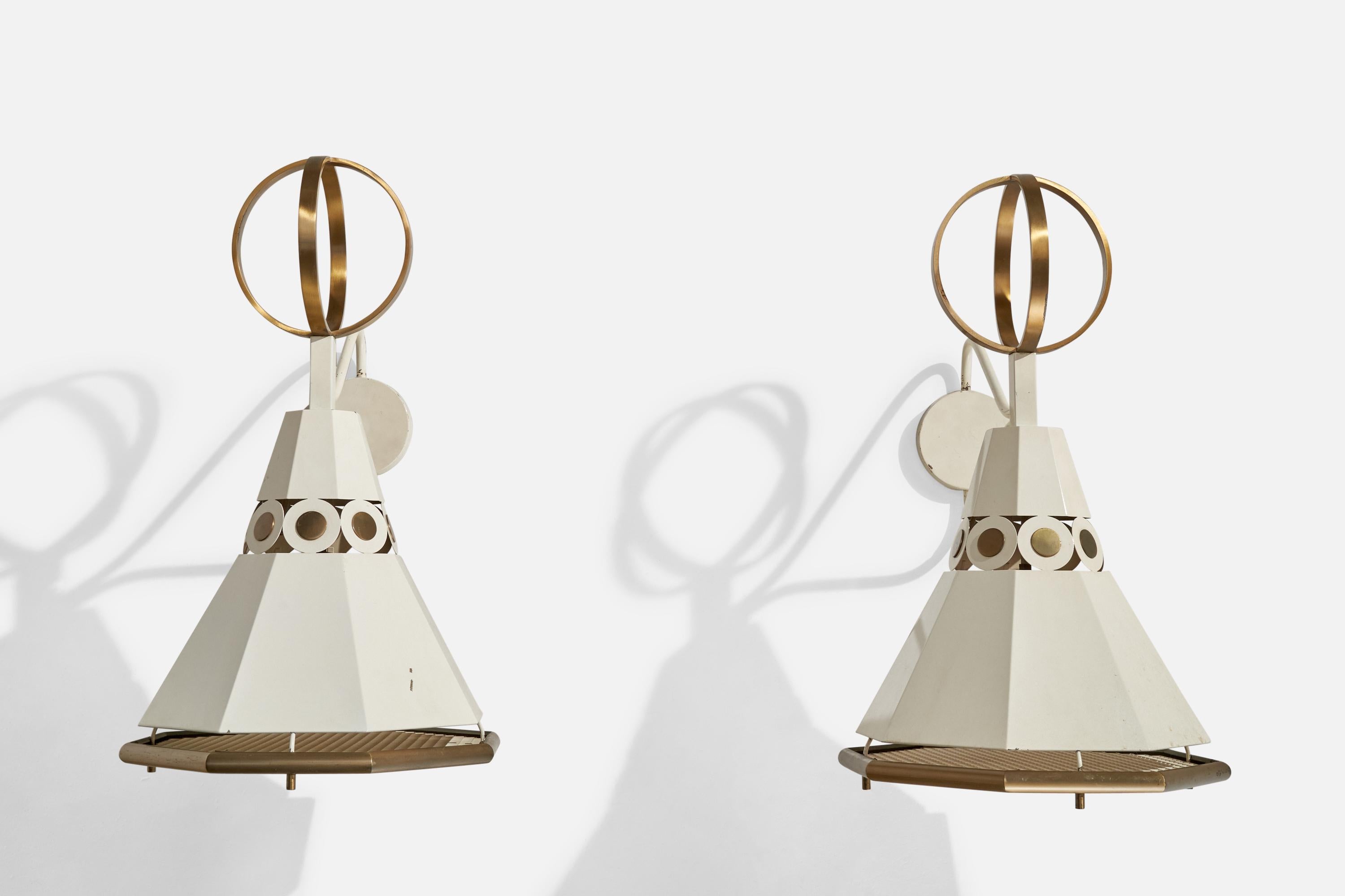 Mid-Century Modern Paul Laszlo, Large Wall Lights, Brass, Metal, USA, 1950s For Sale