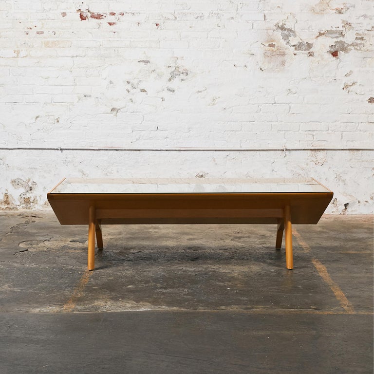 Mid-Century Modern Paul Laszlo Long Rectangular Display Coffee Table For Sale