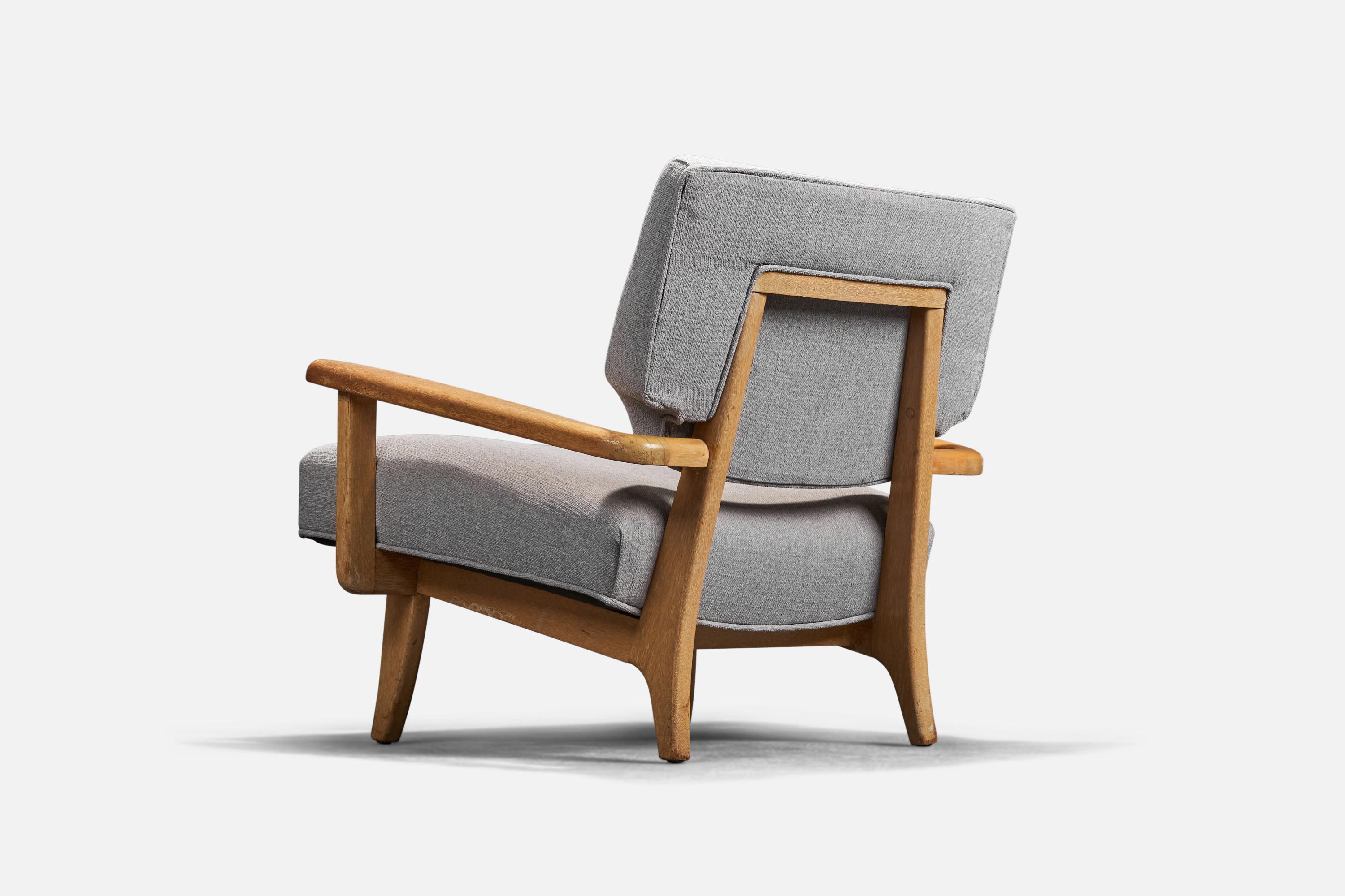 American Paul László, Lounge Chair, Oak, Grey Fabric, Brown Saltman, USA, 1950s For Sale