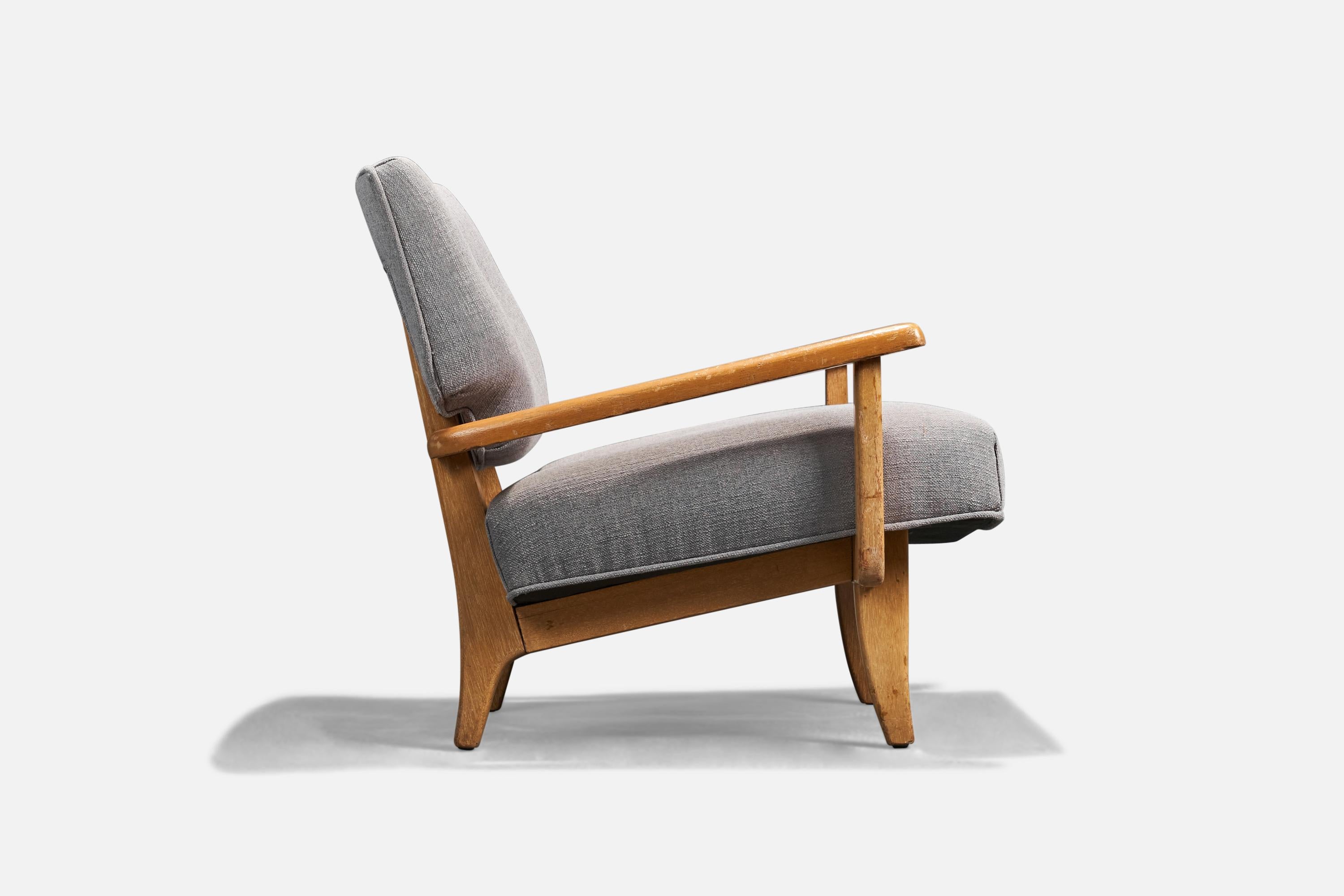 Paul László, Lounge Chair, Oak, Grey Fabric, Brown Saltman, USA, 1950s In Good Condition For Sale In High Point, NC