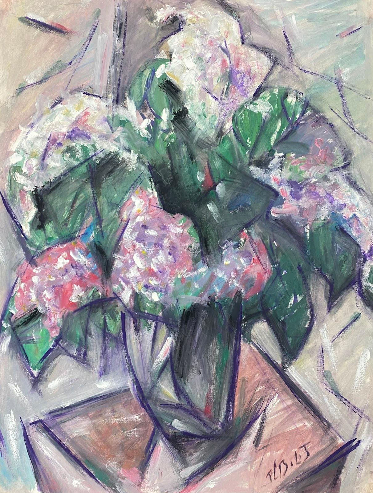 Peinture à la gouache moderniste française du 20ème siècle représentant des Dahlias roses placées sur une table - Painting de Paul-Louis Bolot (French 1918-2003)