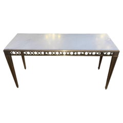 Tavolo consolle in stile neoclassico in bronzo e marmo bianco di Paul M. Jones, USA, anni '60 Tavolo consolle in stile neoclassico in bronzo e marmo bianco di Paul M. Jones, USA, anni '60
