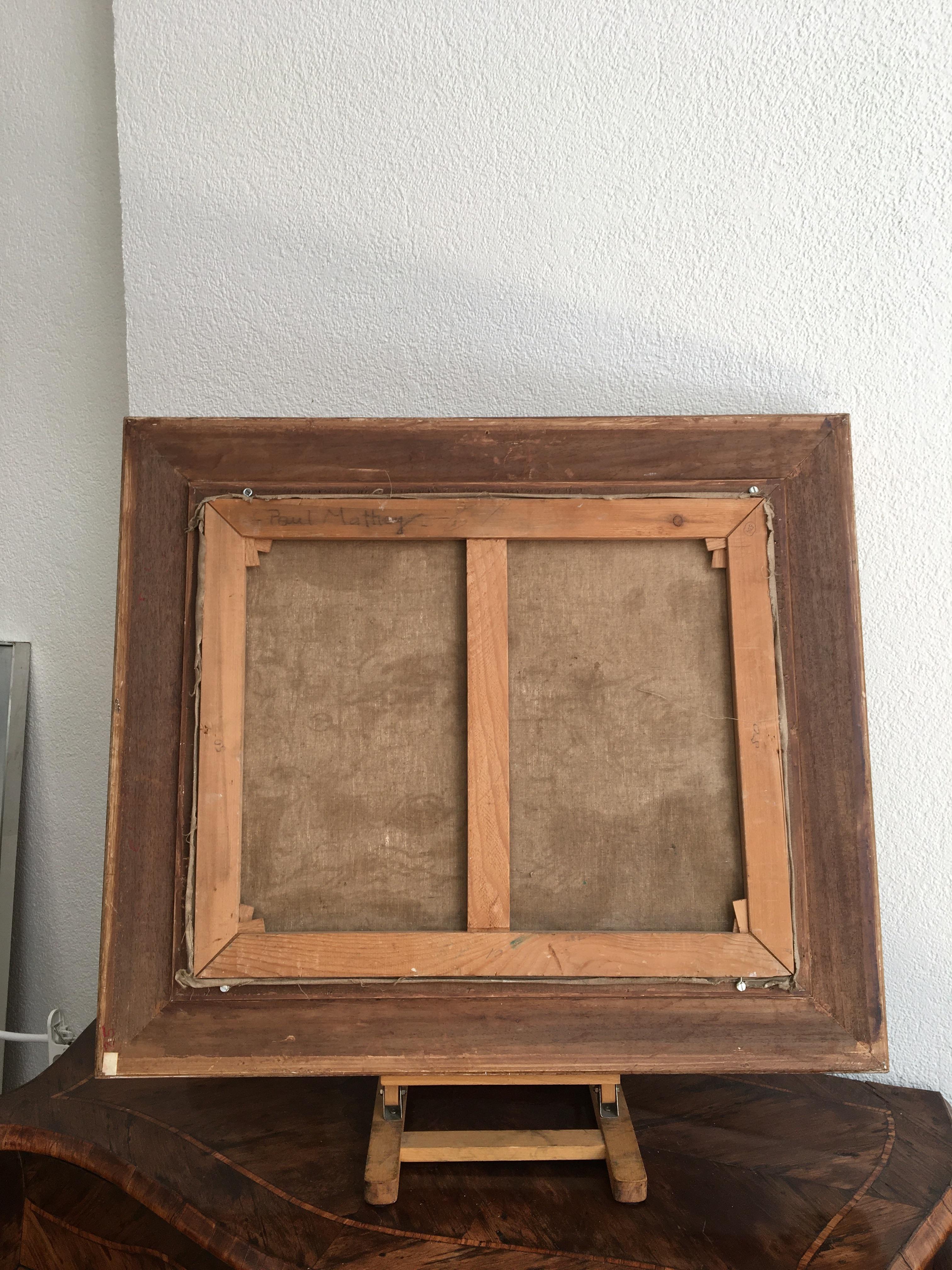 Lavori su tela
Telaio in legno dorato
70,5 x 81,5 x 6 cm


Questa opera d'arte illustra una natura morta vivace e ricca di texture. Al centro, un vaso di metallo massiccio e imponente cattura immediatamente l'attenzione. La sua superficie,