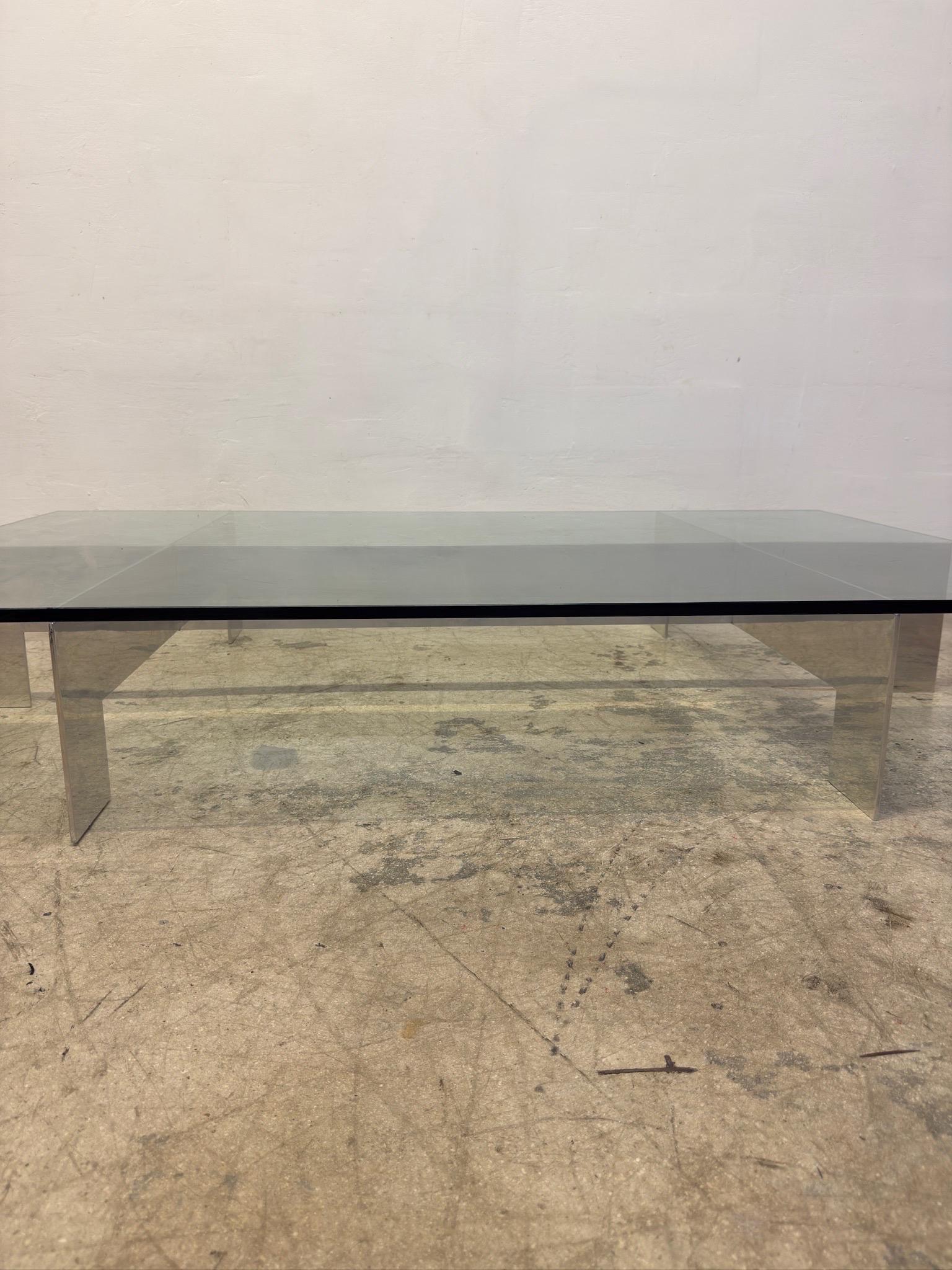 Table basse ou Cocktail Tables en aluminium et verre pour Habitat, Paul Mayen, 1970 en vente 4