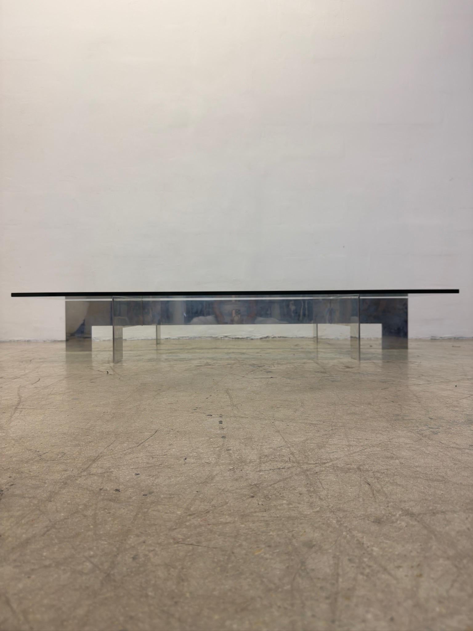 Américain Table basse ou Cocktail Tables en aluminium et verre pour Habitat, Paul Mayen, 1970 en vente
