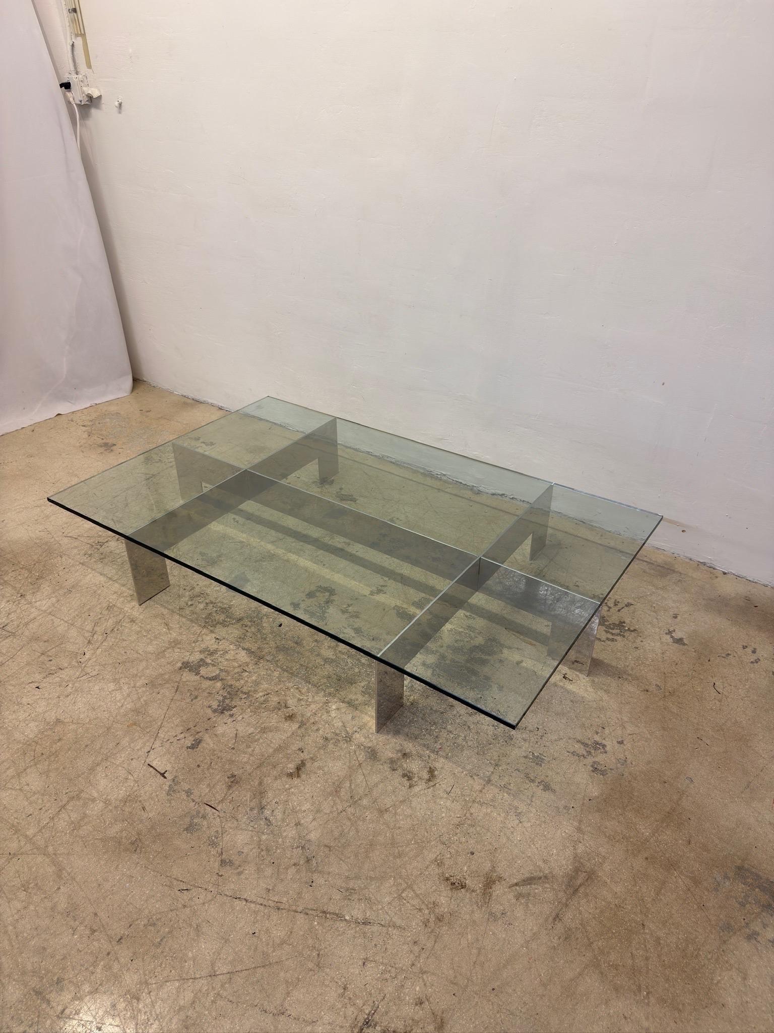 Aluminium Table basse ou Cocktail Tables en aluminium et verre pour Habitat, Paul Mayen, 1970 en vente
