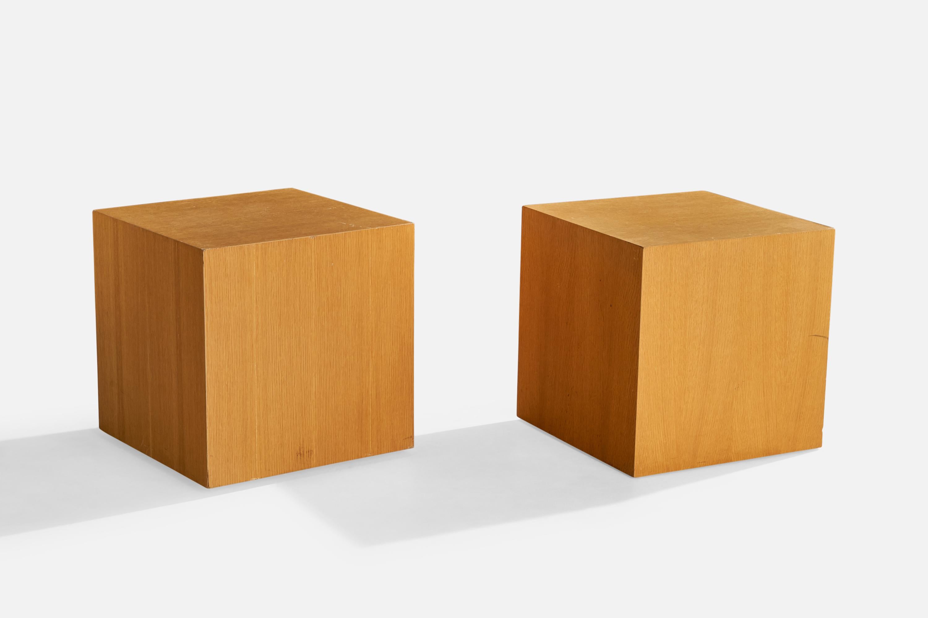 A pair of wood side tables produced by Intrex Furniture, New York, USA, c. 1970s. Design is attributed to Paul Mayen.

Dimensions: 18.5” H x 18