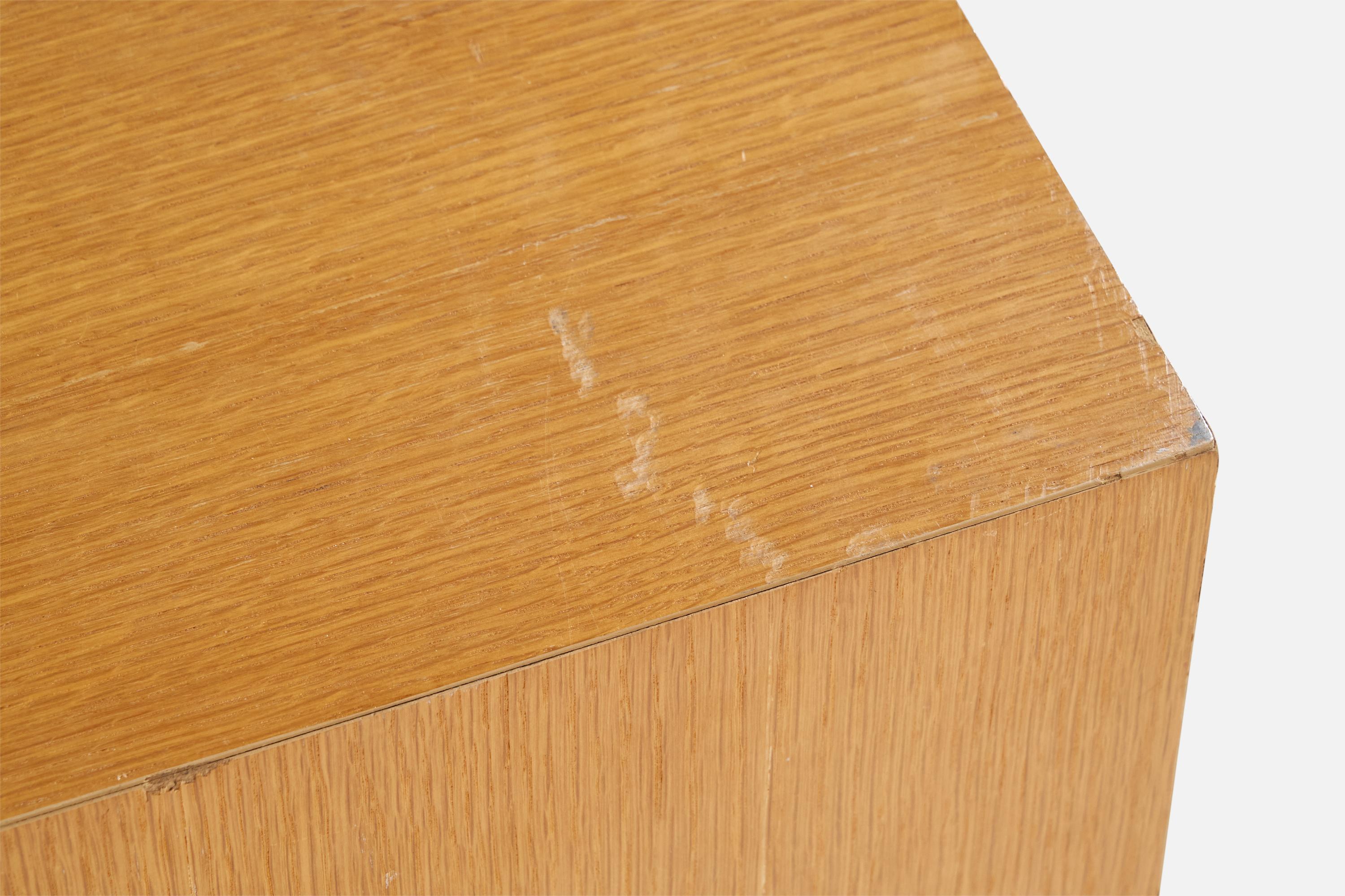 Paul Mayen Attribution, Side Tables, Wood, USA, 1970s For Sale 4