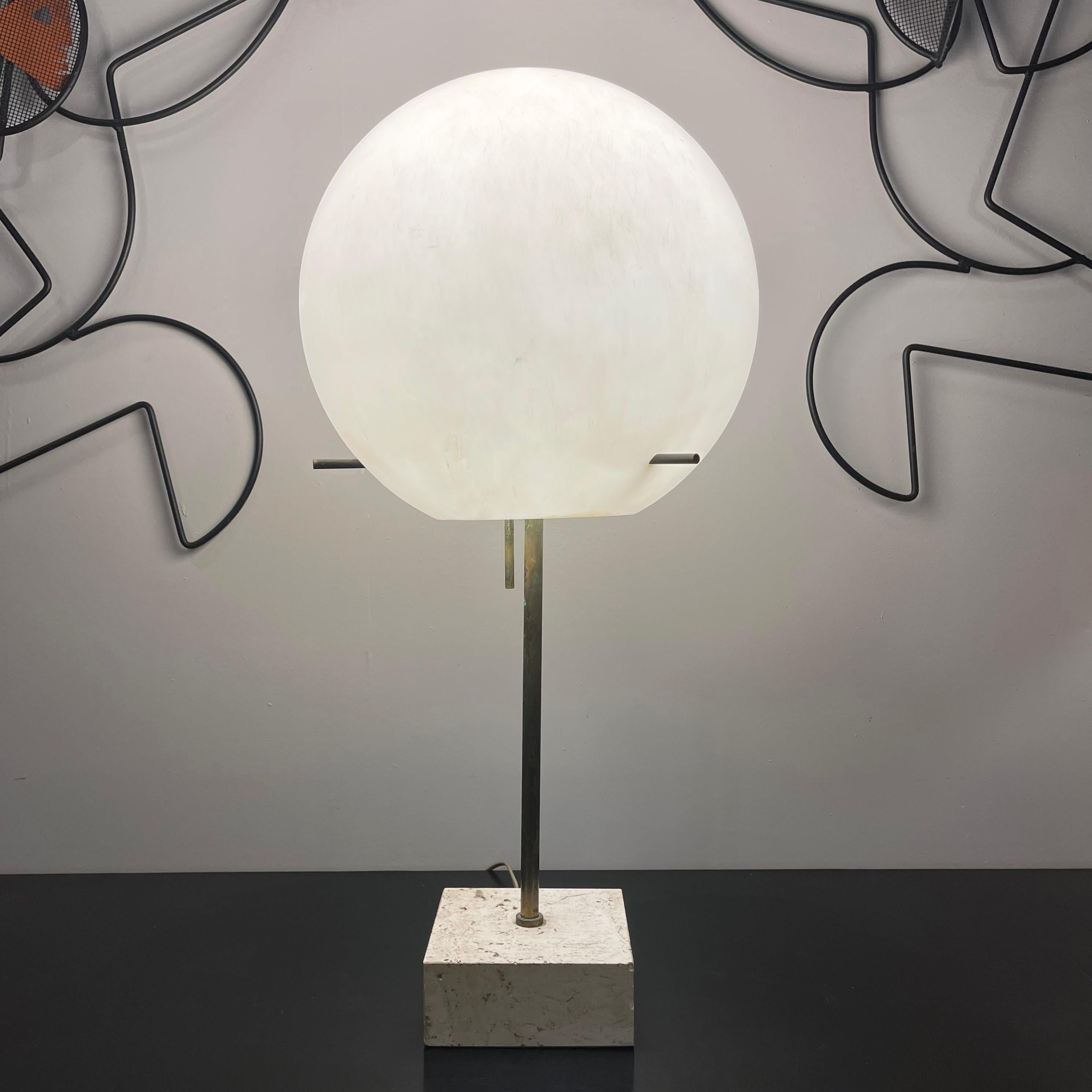 Mid-Century Modern Paul Mayen pour Habitat Table Lollipop en travertin en vente