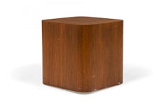 Mesa auxiliar cúbica "Radius" de mediados de siglo Paul Mayen para Intrex