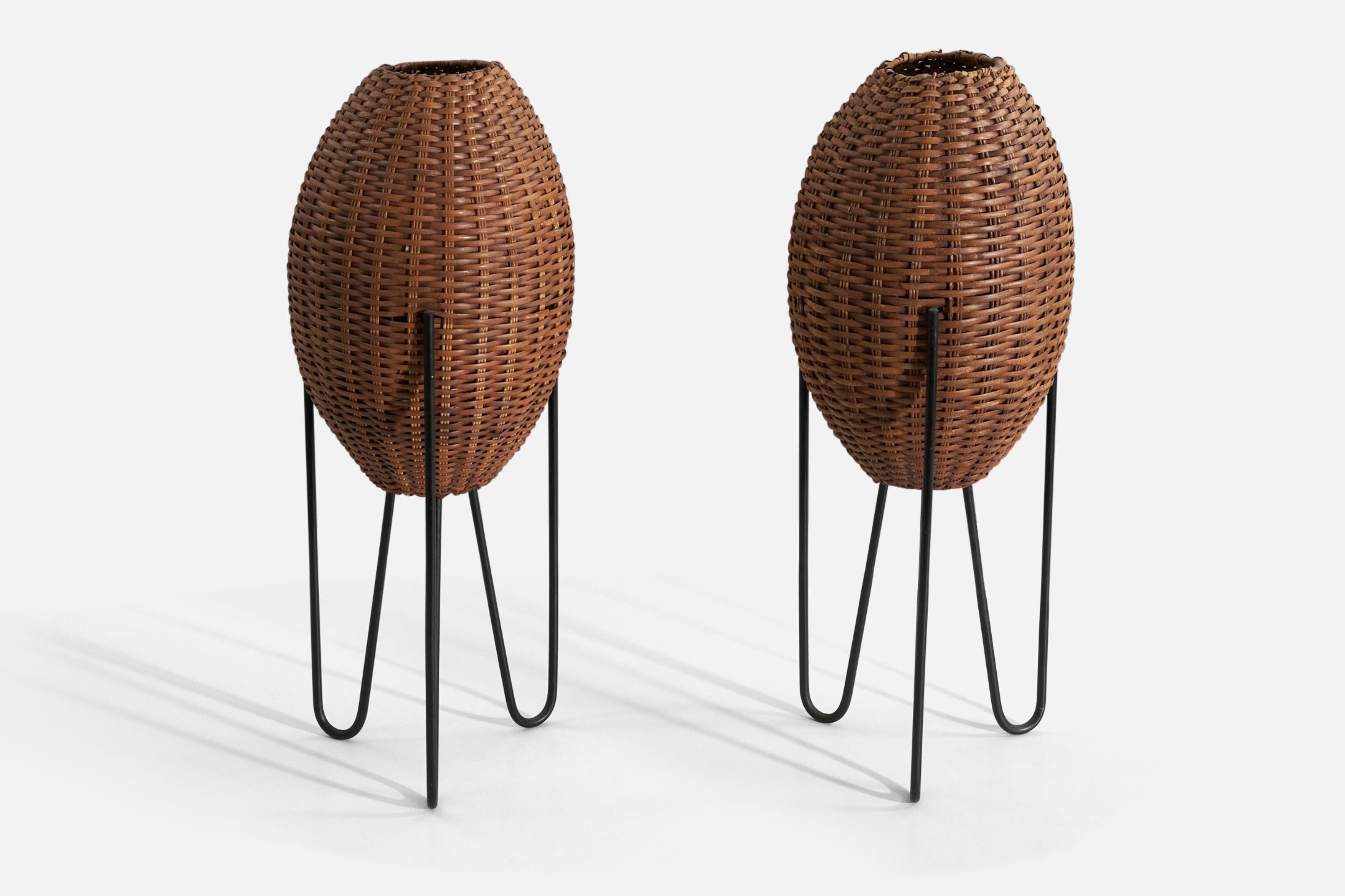 Mid-Century Modern Paul Mayén, Large Table Lamps, Wicker, Enameled Metal, United States, c. 1965 For Sale