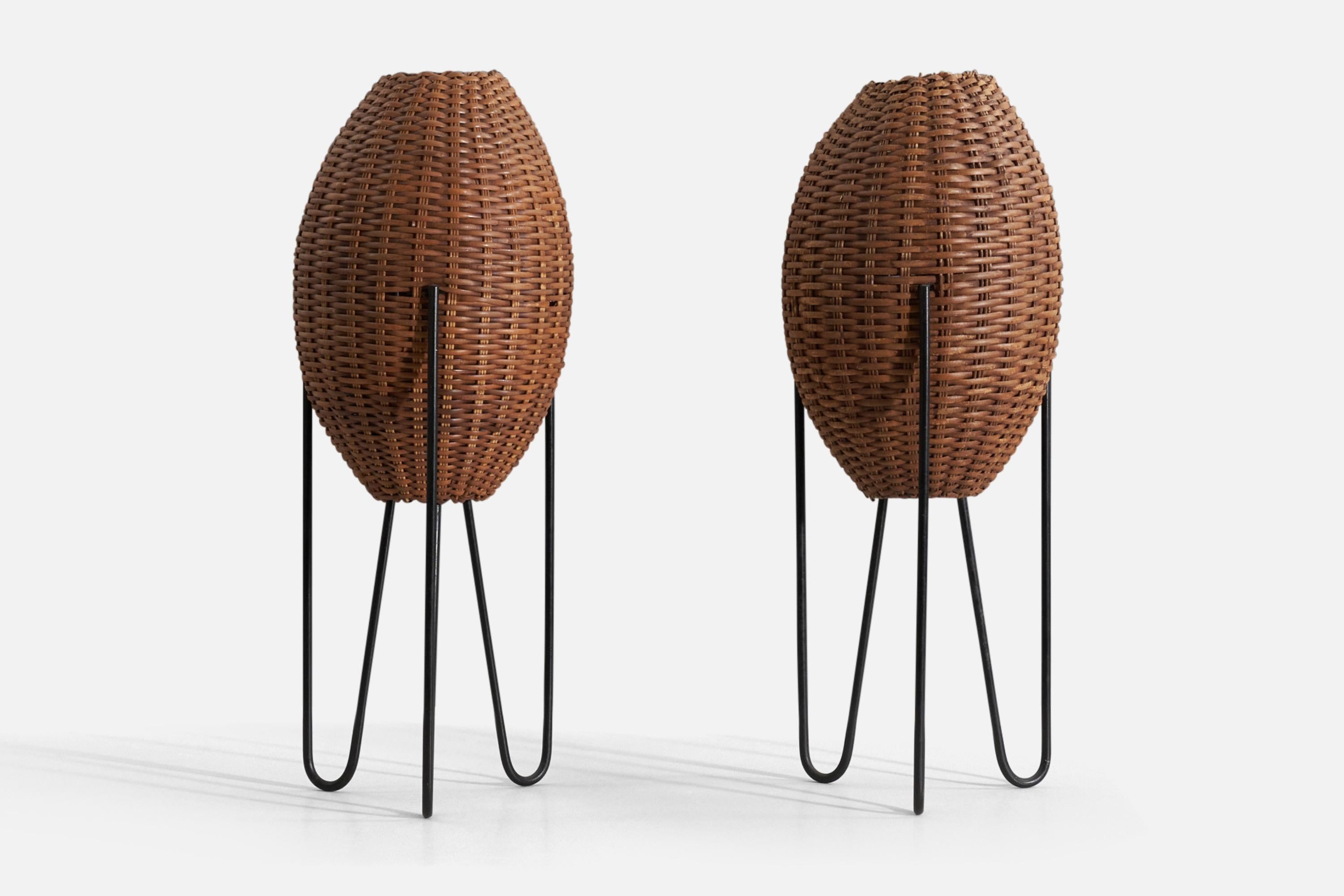 Paul Mayén, Large Table Lamps, Wicker, Enameled Metal, United States, c. 1965 In Good Condition For Sale In High Point, NC