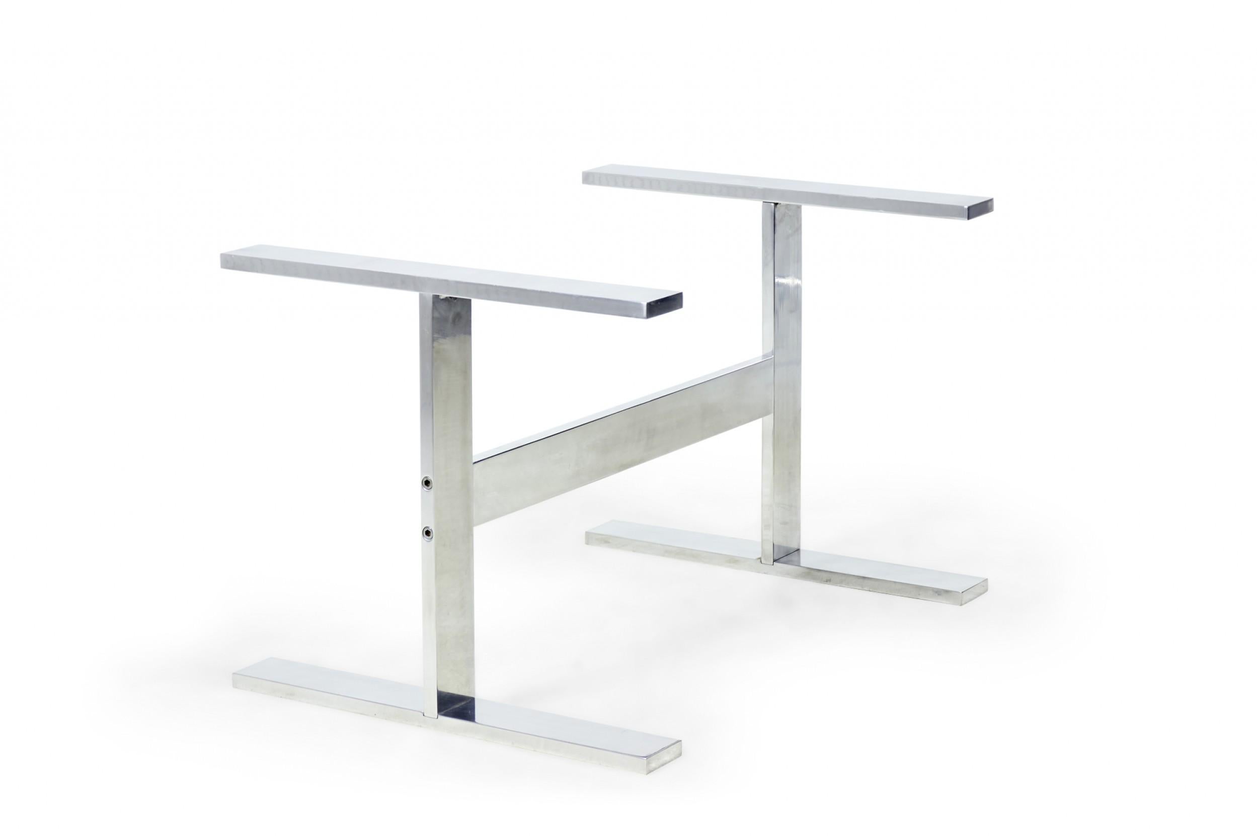 Inconnu Paul Mayen, bureau / table de salle à manger du milieu du siècle en aluminium avec cadre en I en vente