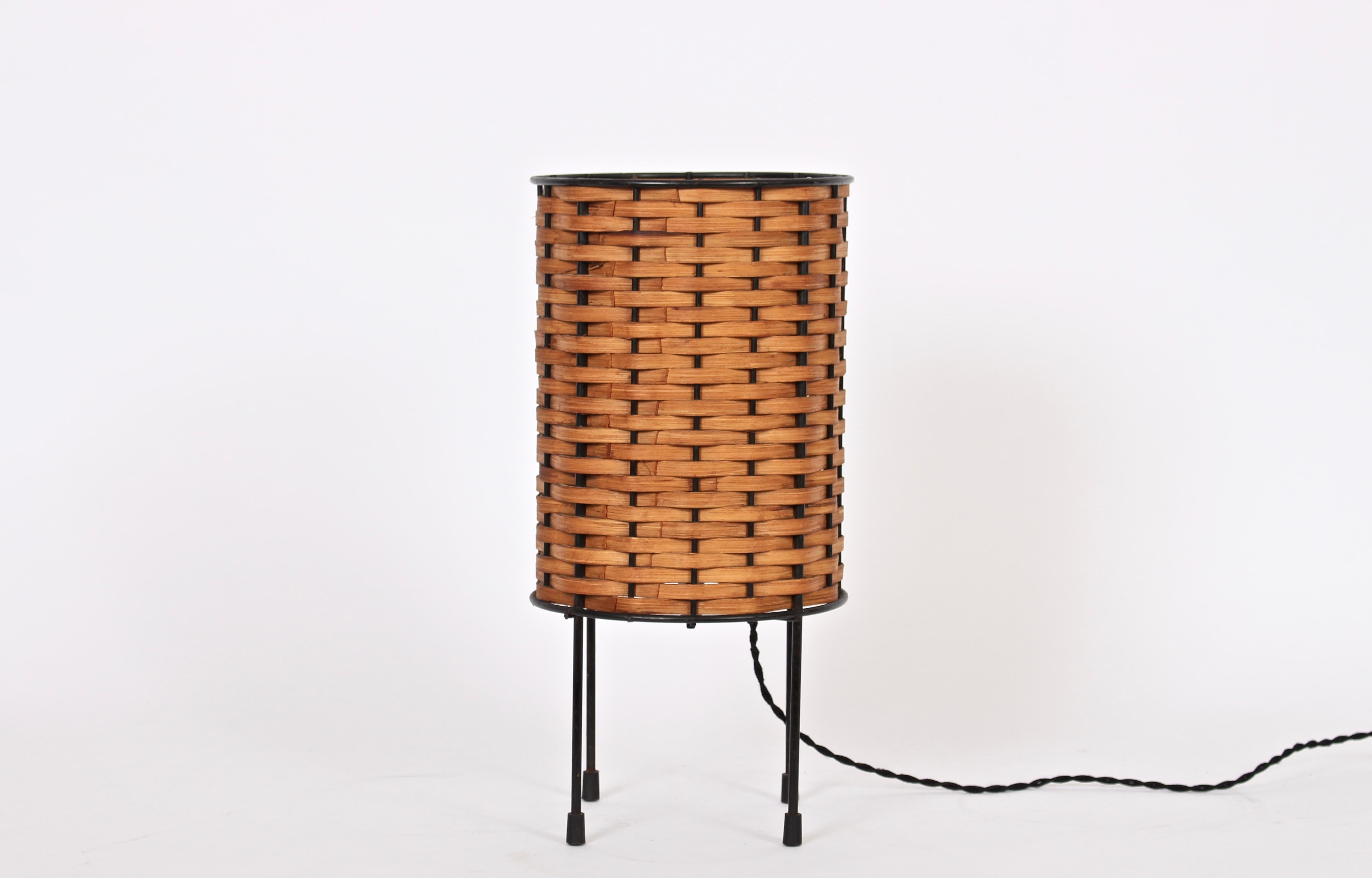 Mid-20th Century Paul Mayen Black Wire & Woven Oak Splint Table Lamp, circa 1960