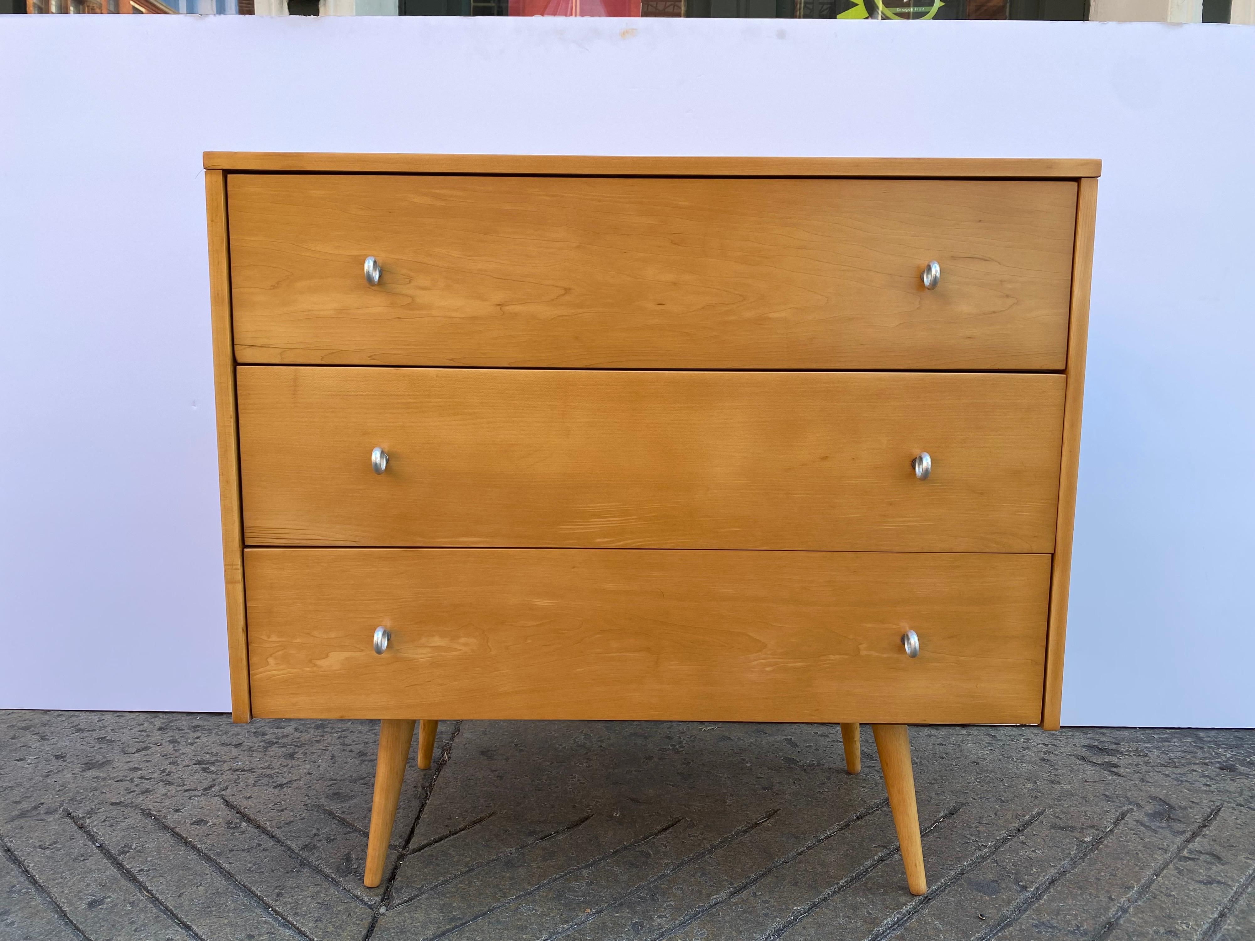 Paul McCobb for Winchendon Furniture Company. Part of the Planner Group Line of Furniture which first appeared in 1948. Solid maple construction. Designs look as fresh and new today as they first did when the line was introduced! Designed as an
