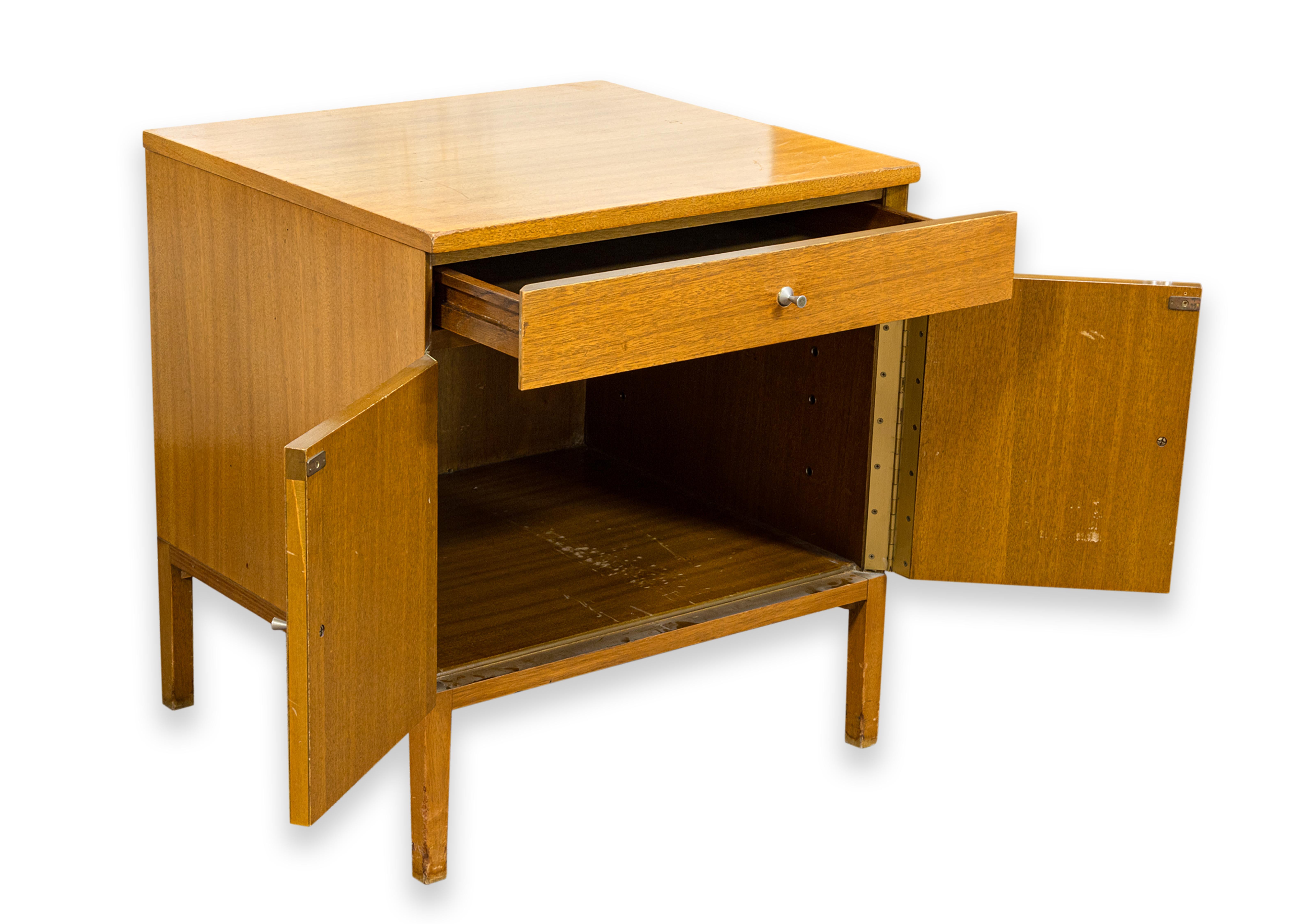Paul McCobb 7770 Nachttisch mit Holzplatte für Calvin Furniture Co. Grand Rapids Mod (amerikanisch) im Angebot