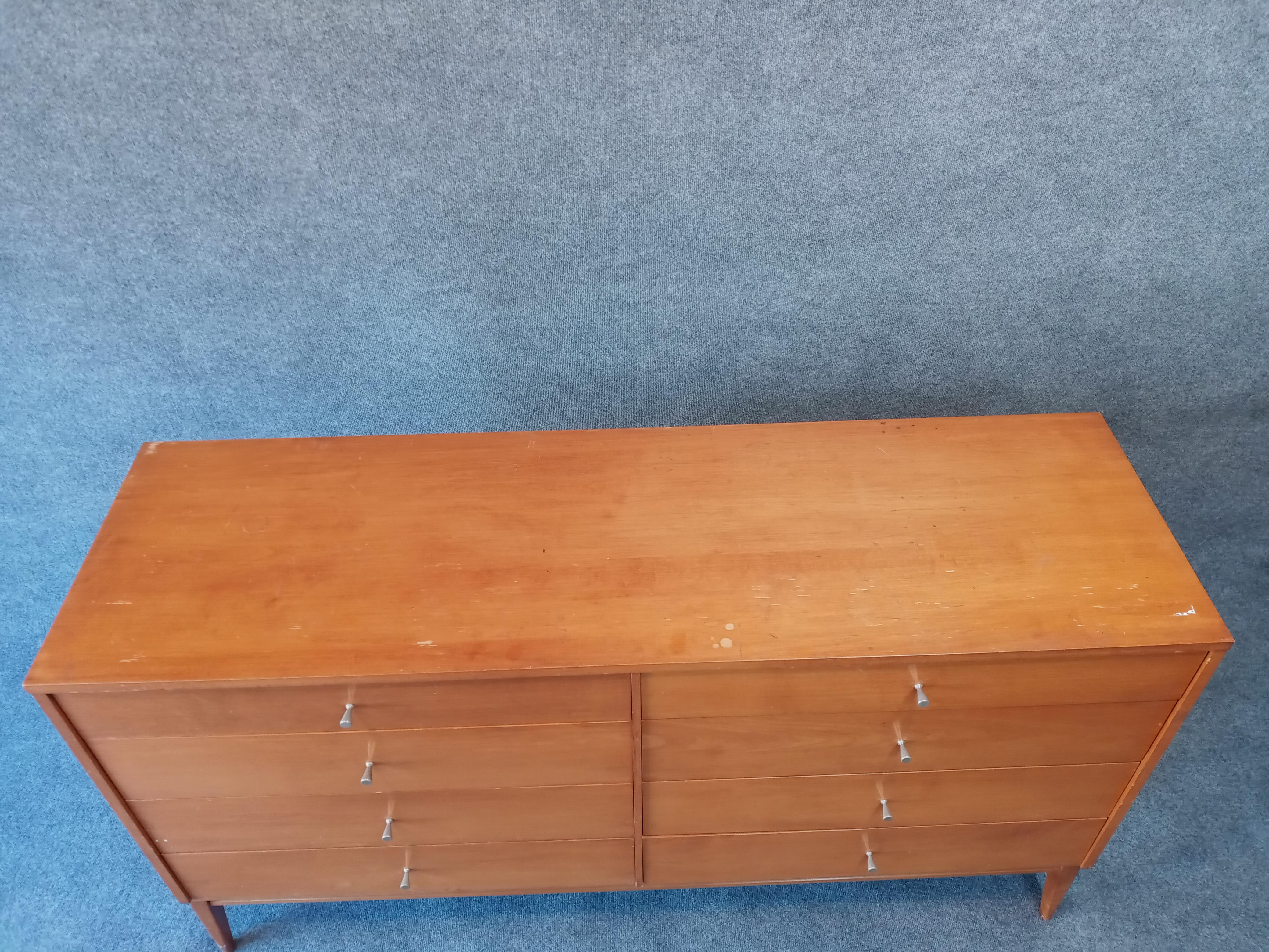 Paul McCobb Blond 8-Drawer Dresser Cabinet with Original Finish Mid-Century Era 1