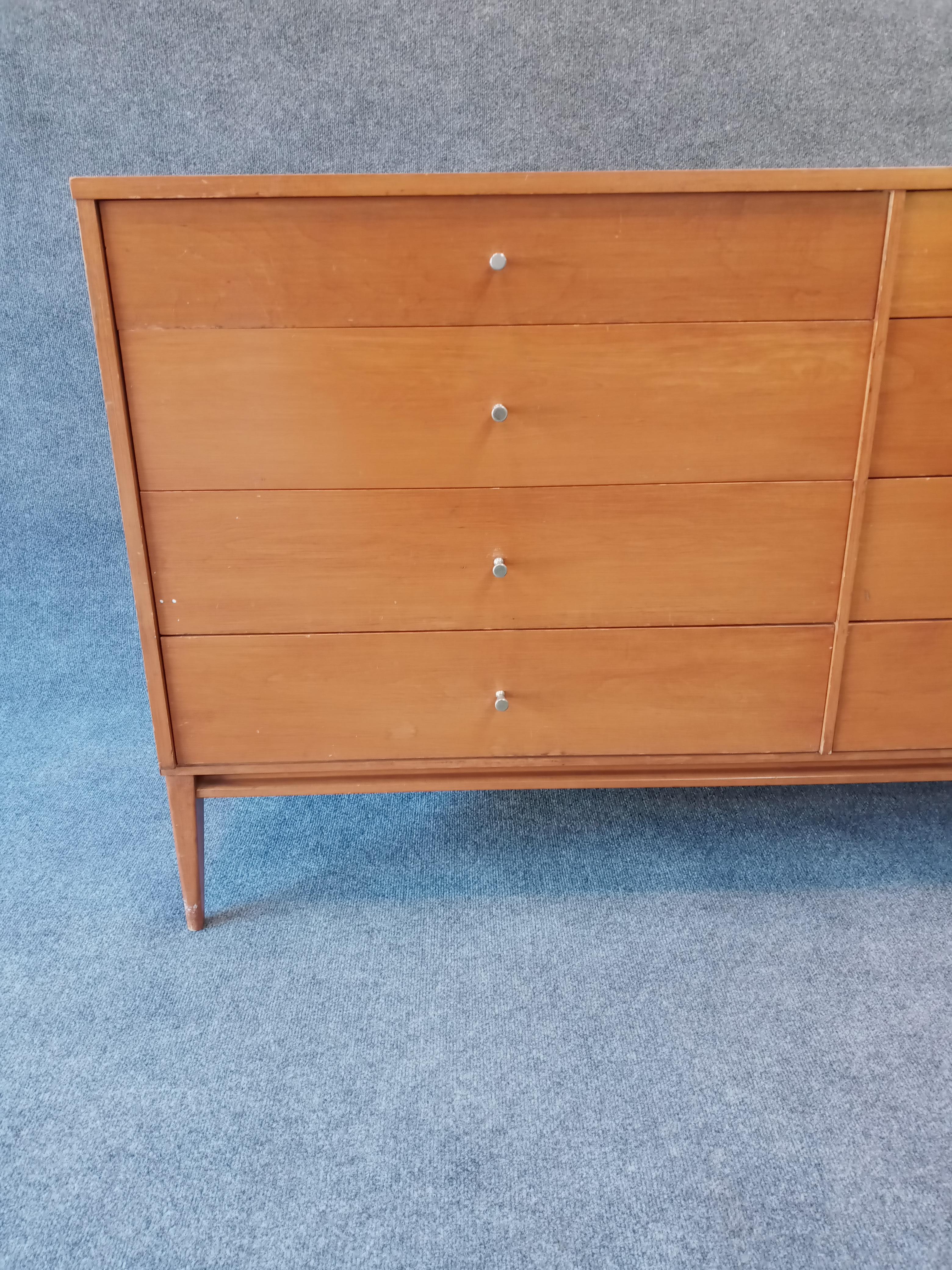 Mid-Century Modern Paul McCobb Blond 8-Drawer Dresser Cabinet with Original Finish Mid-Century Era For Sale