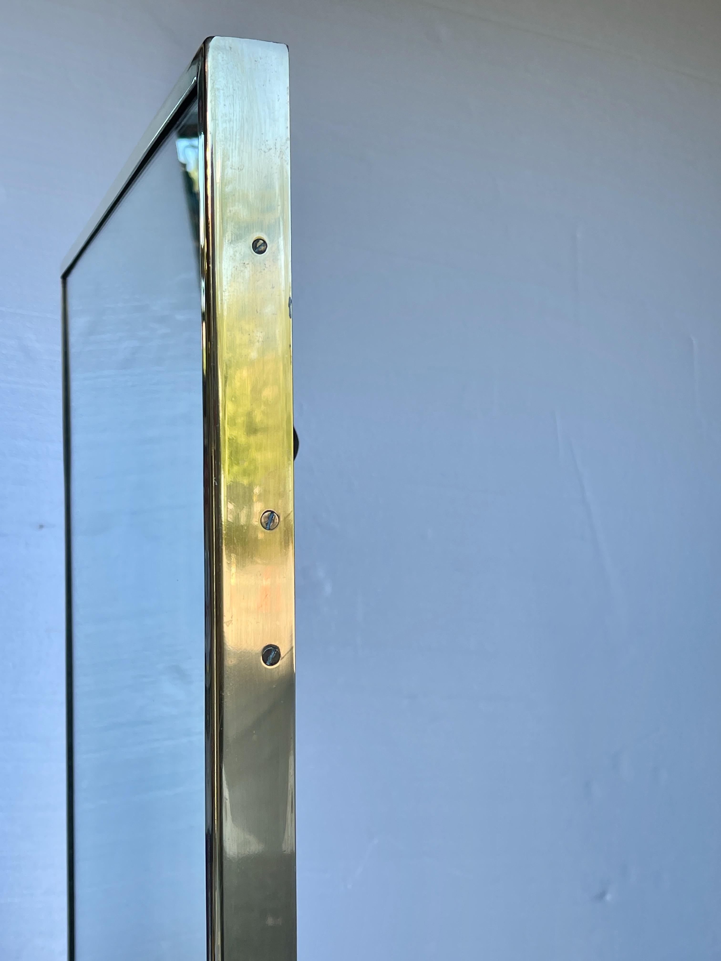 Specchio con cornice in ottone Paul McCobb di Bryce Originals in vendita 2