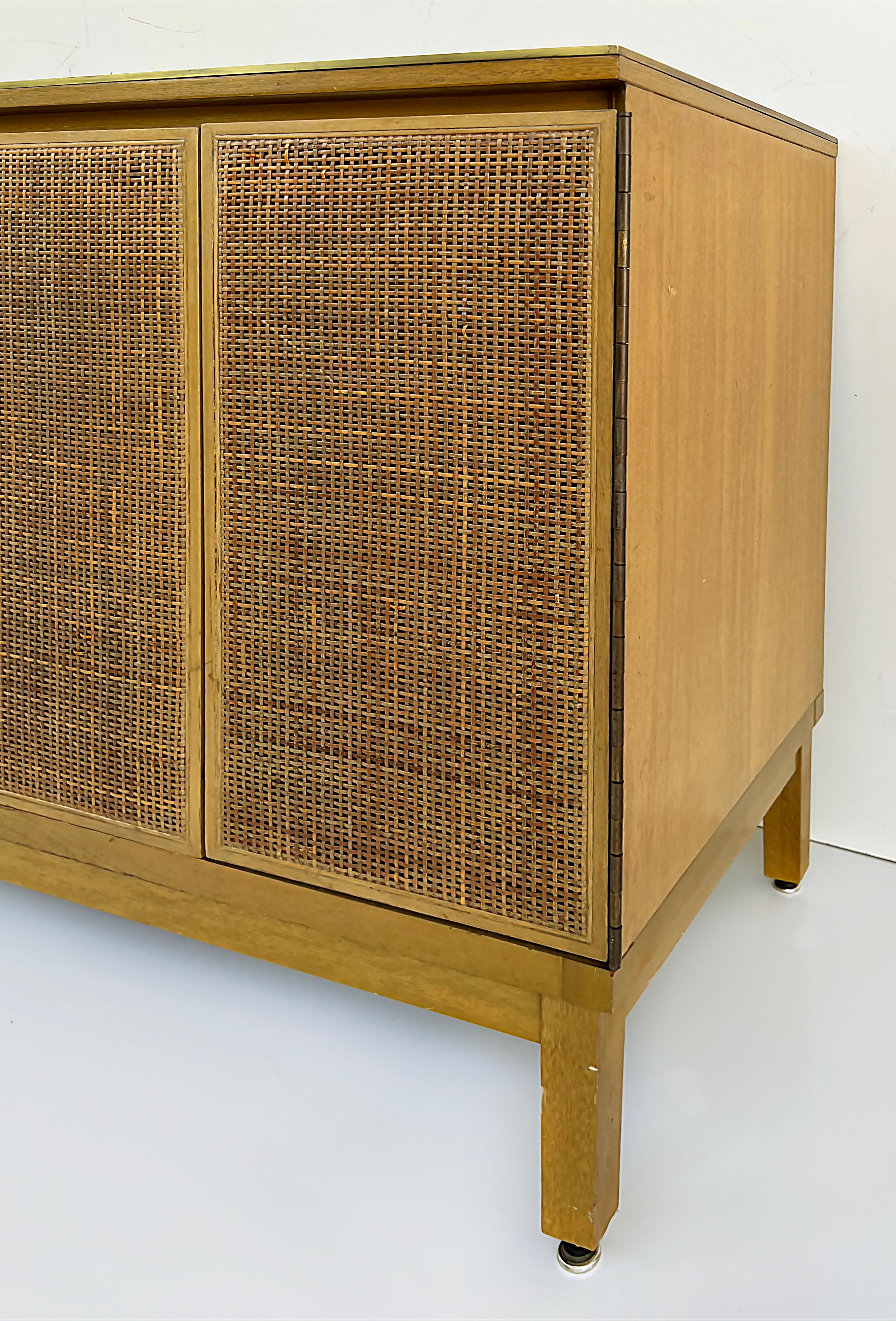 American Paul McCobb Calvin Furniture Bleached Mahogany Dresser, 1950s