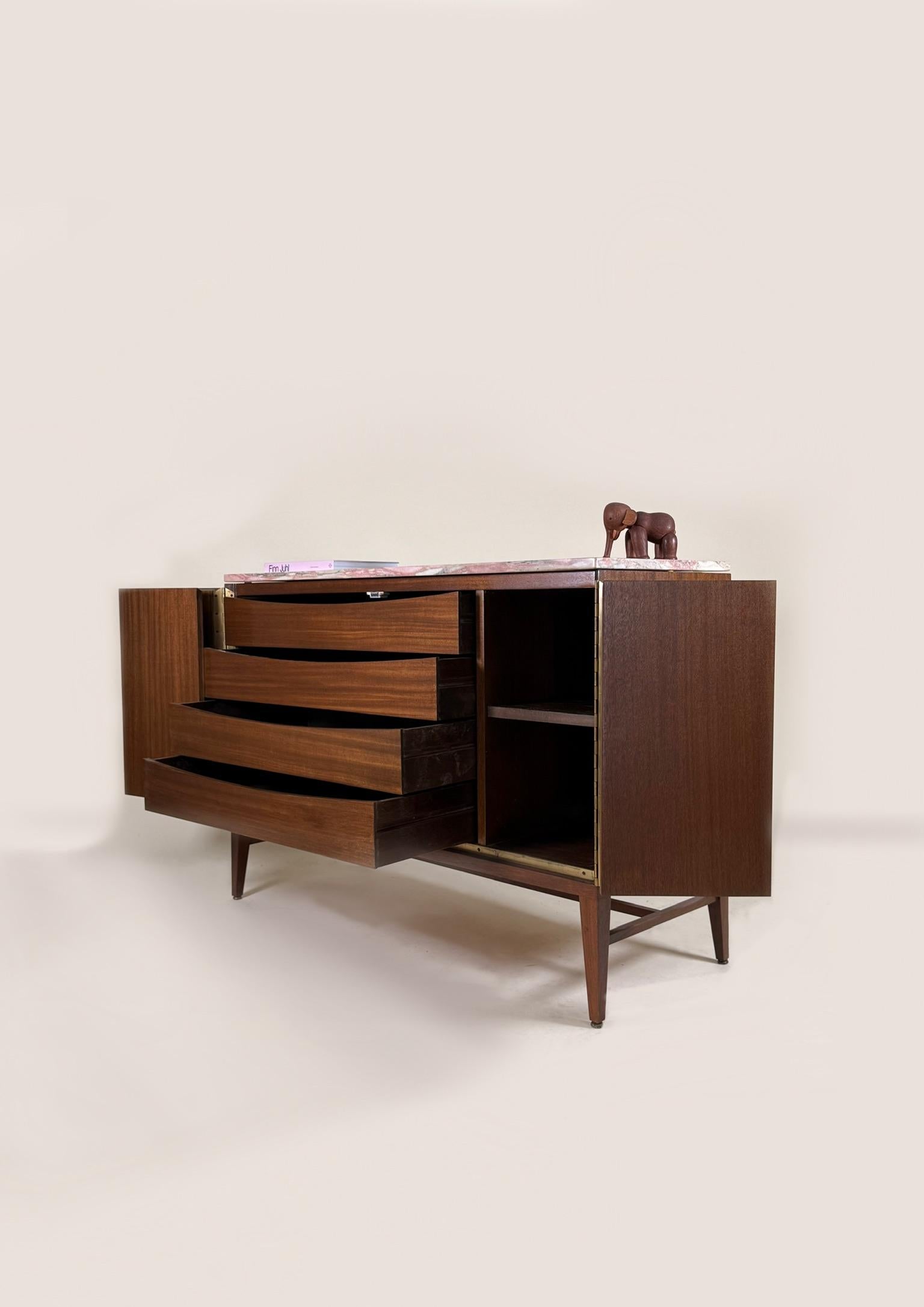Metà XX secolo Paul McCobb Calvin Group Comò della Collection'S con piano in marmo rosa in vendita