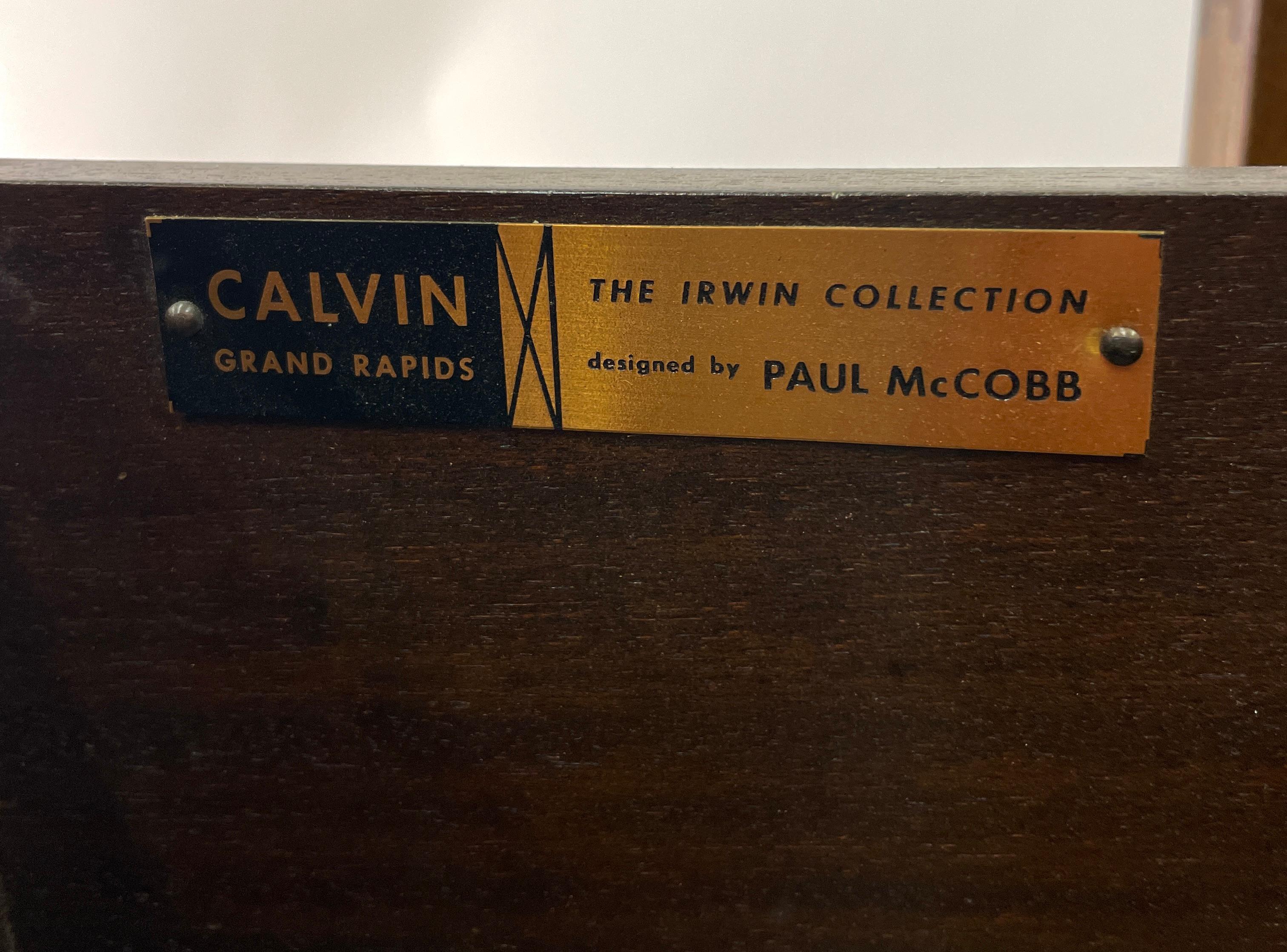 Paul McCobb Calvin Group Irwin Kollektion Kommode mit rosa Marmorplatte im Angebot 2