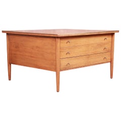 Paul McCobb Connoisseur Collection Mahogany and Brass Cocktail Table, 1950s