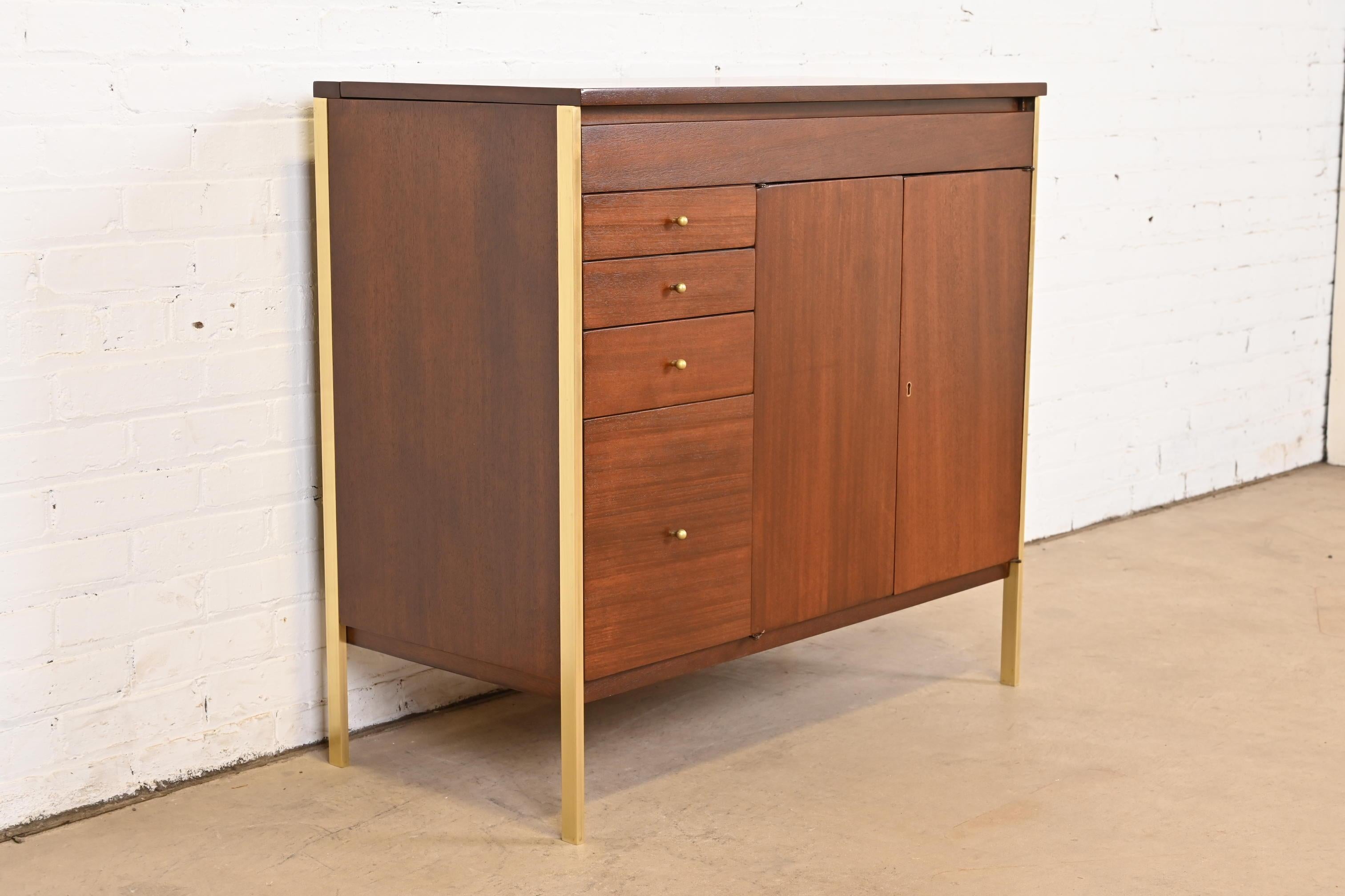 Mid-20th Century Paul McCobb Connoisseur Collection Mahogany and Brass Lift Top Bar Cabinet For Sale