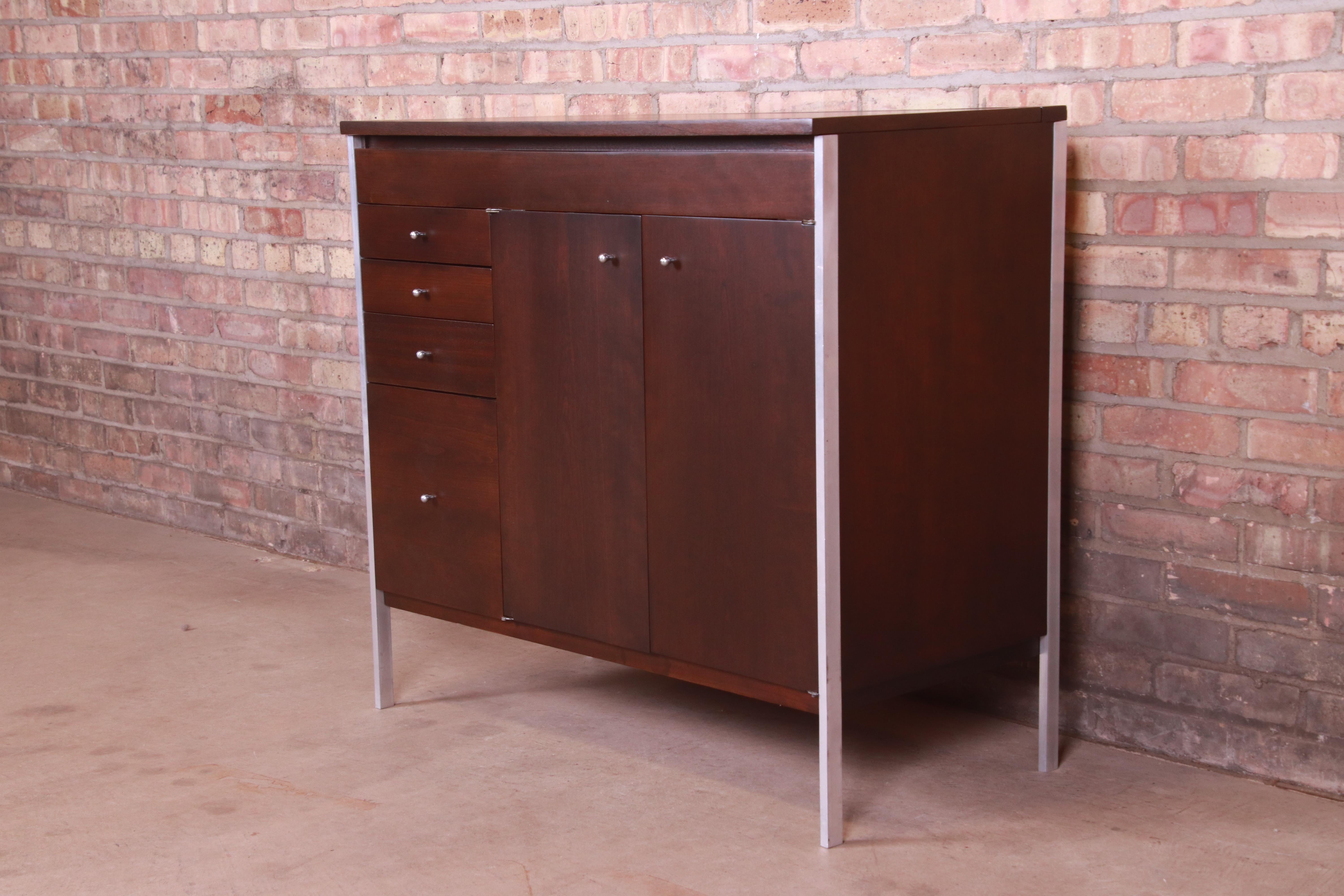 Mid-Century Modern Paul McCobb Connoisseur Collection Mahogany Lift Top Bar Cabinet, Refinished For Sale