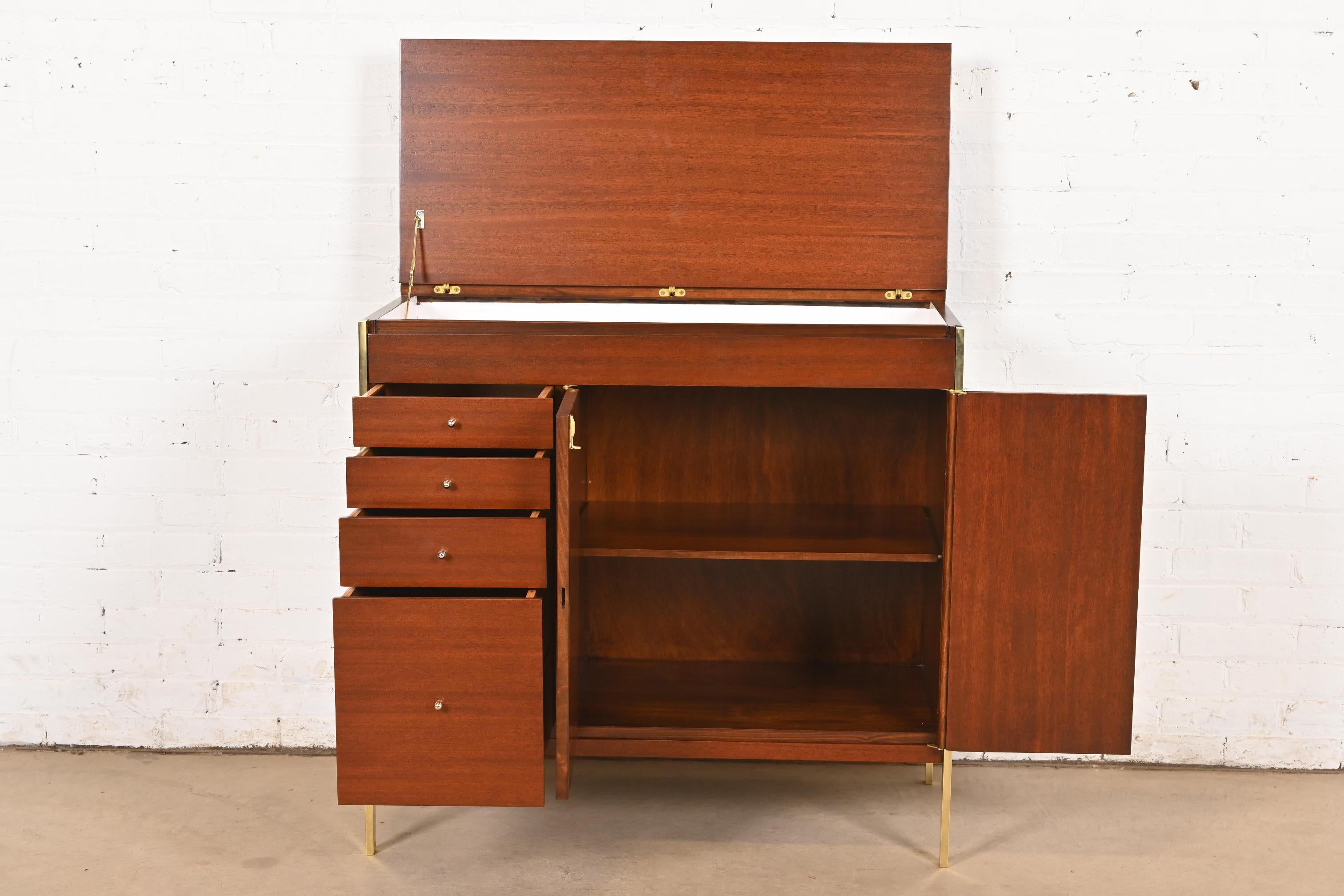 Paul McCobb Connoisseur Collection Mahogany Lift Top Bar Cabinet, Refinished For Sale 2