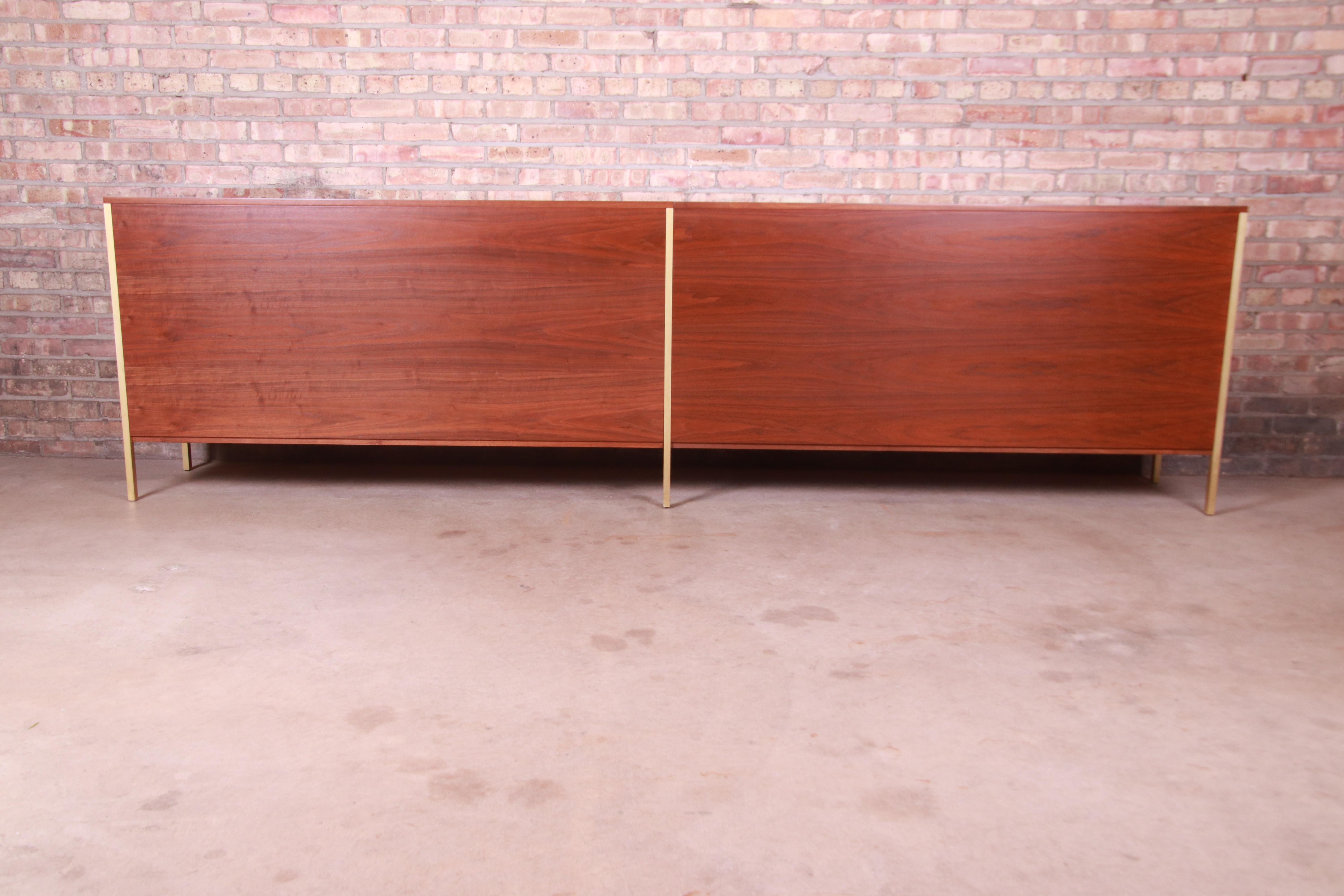 Paul McCobb Connoisseur Collection Walnut and Brass Monumental Credenza, 1950s 13