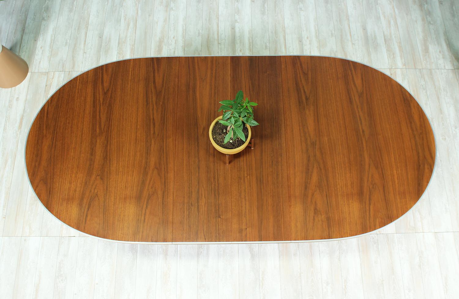 Paul McCobb “Connoisseur” Dining Table for H. Sacks & Sons 4