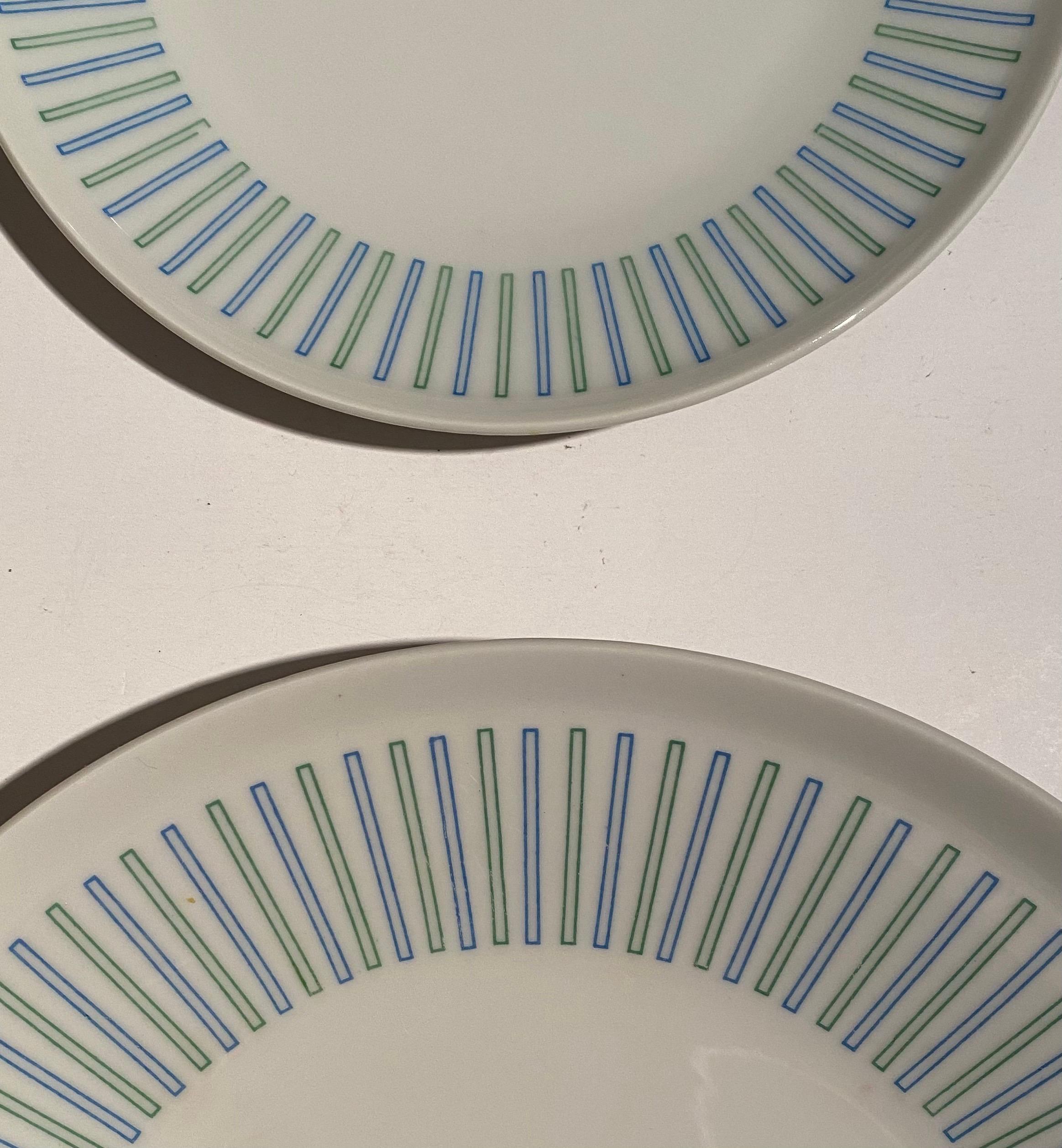 A 16-piece set of dinnerware in the Contempri 