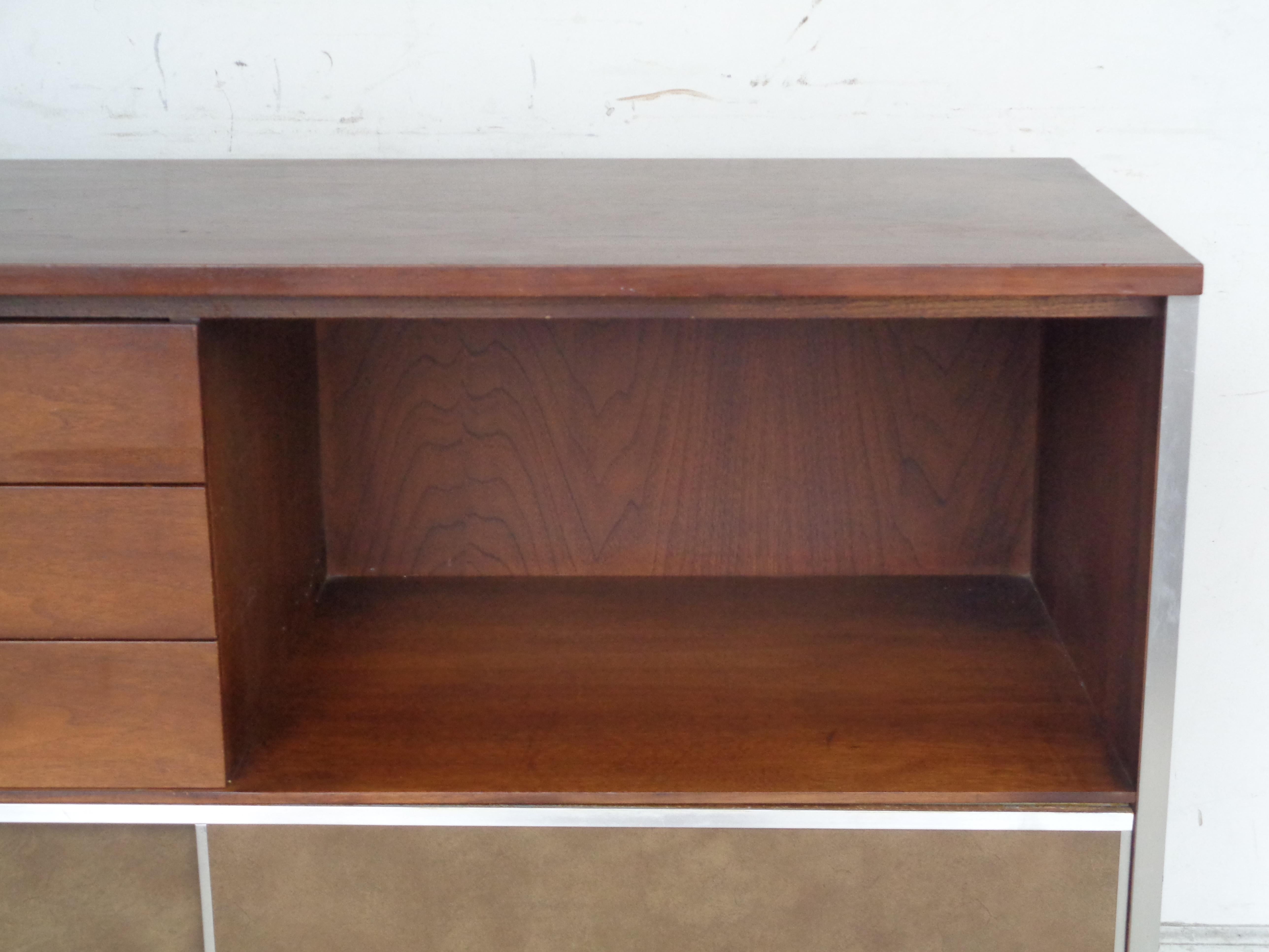 American  Paul McCobb Credenza, Linear Group Calvin Furniture