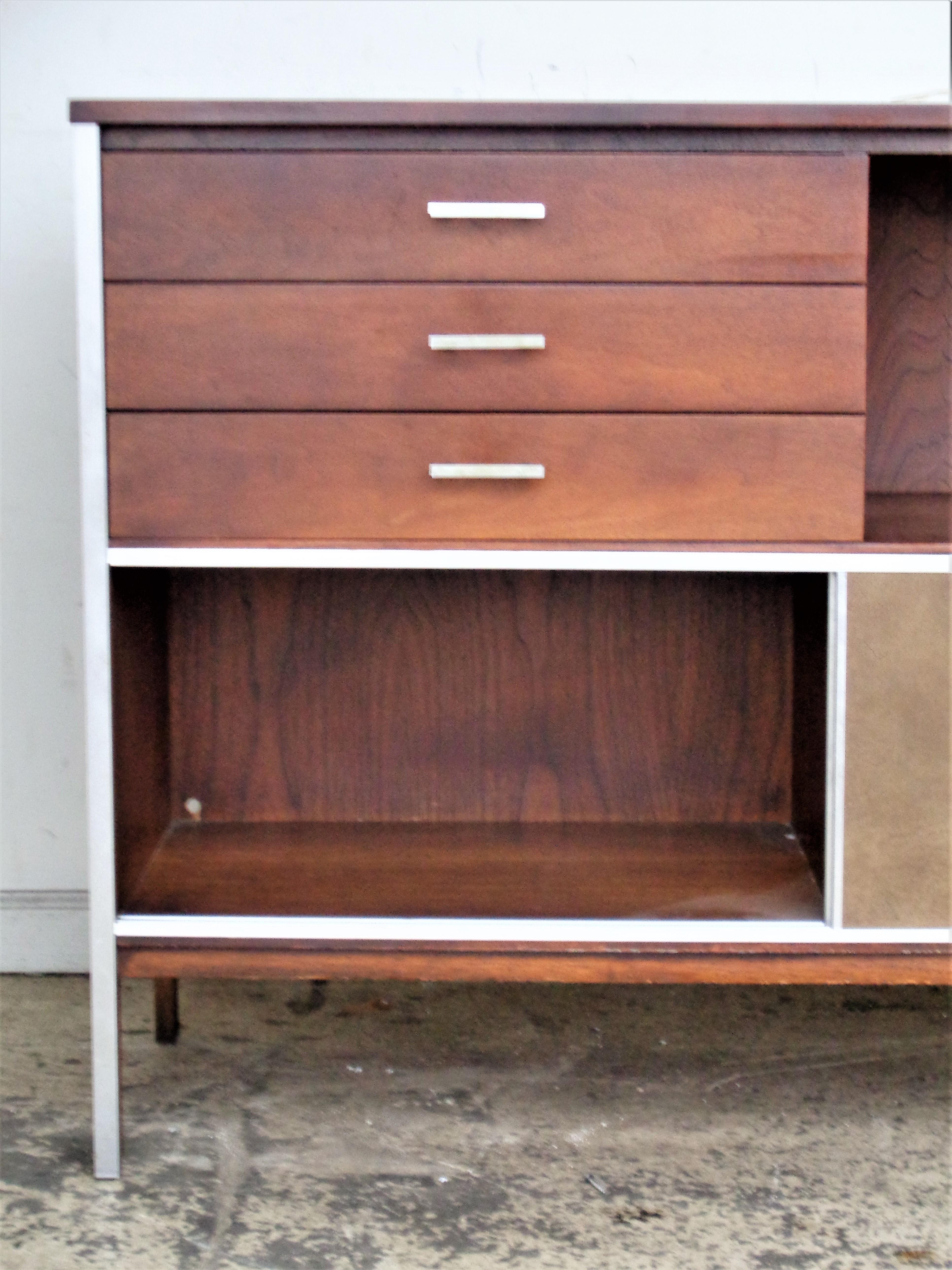  Paul McCobb Credenza, Linear Group Calvin Furniture In Good Condition In Rochester, NY
