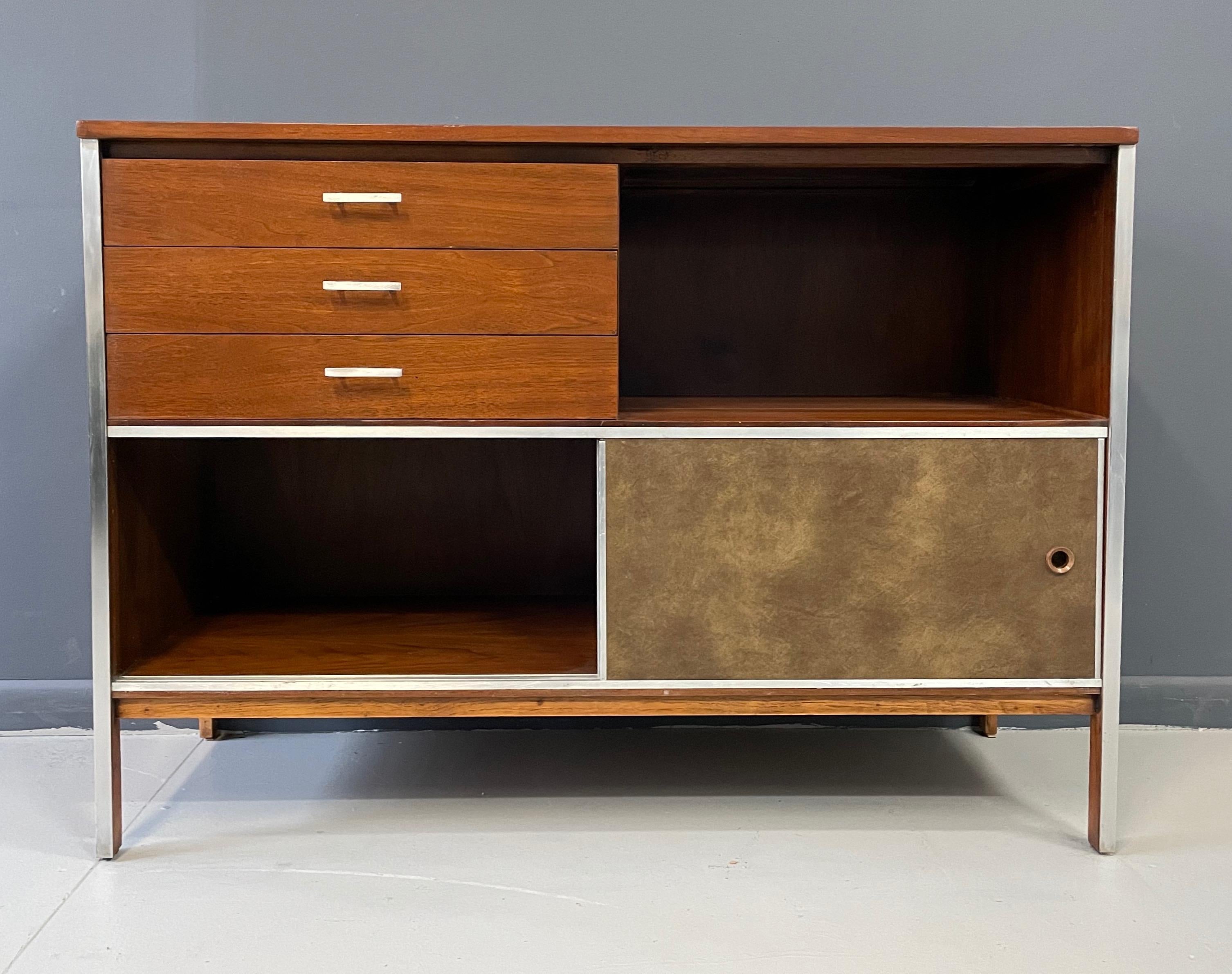 North American Paul McCobb Credenza for Calvin Furniture With 3 Drawers and 2 Sliding Doors