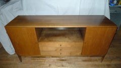 Paul McCobb Credenza, Planner Group Line for Winchendon Furniture, circa 1950s