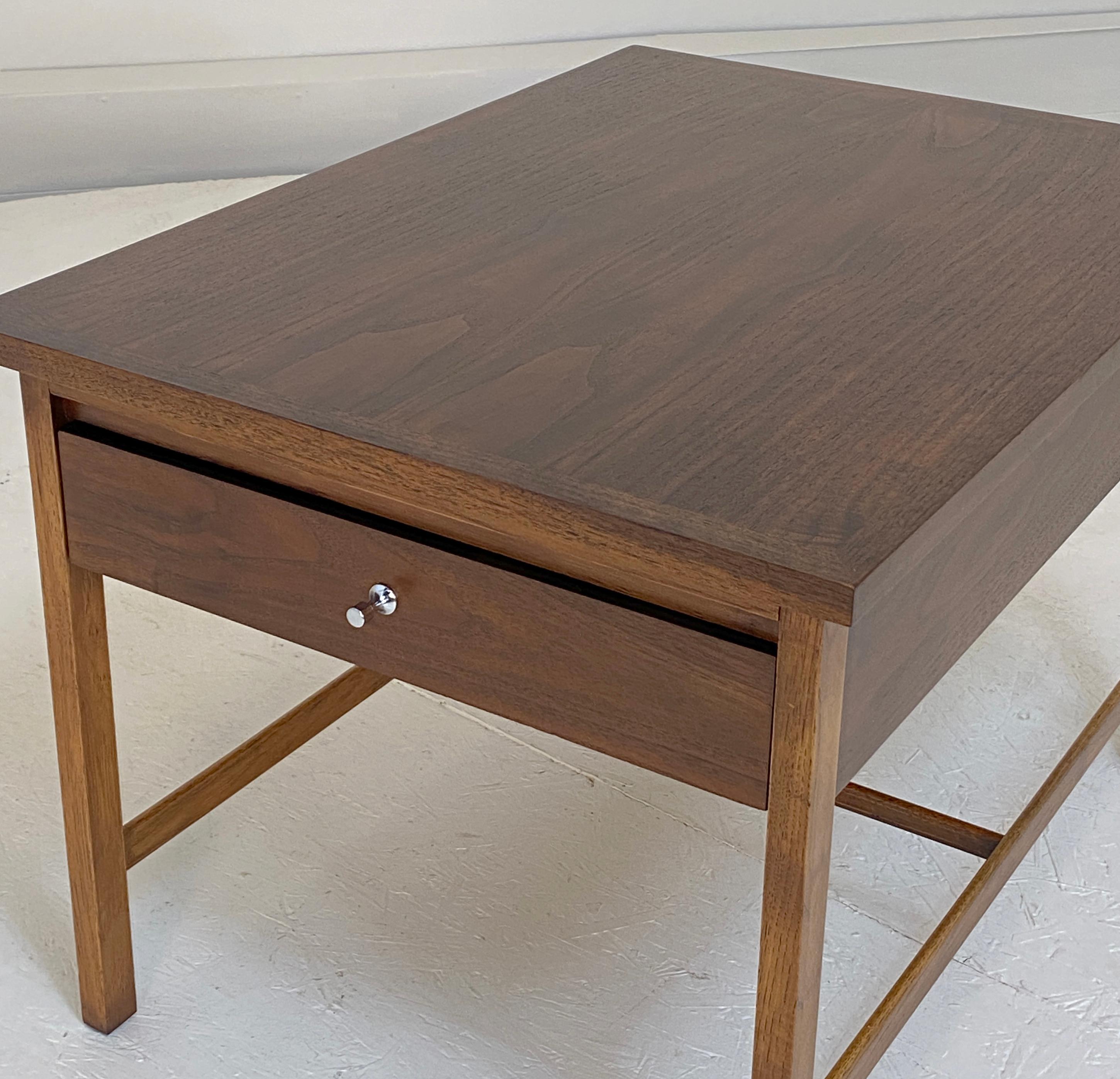 American Refinished Paul McCobb Delineator for Lane Furniture End Table For Sale
