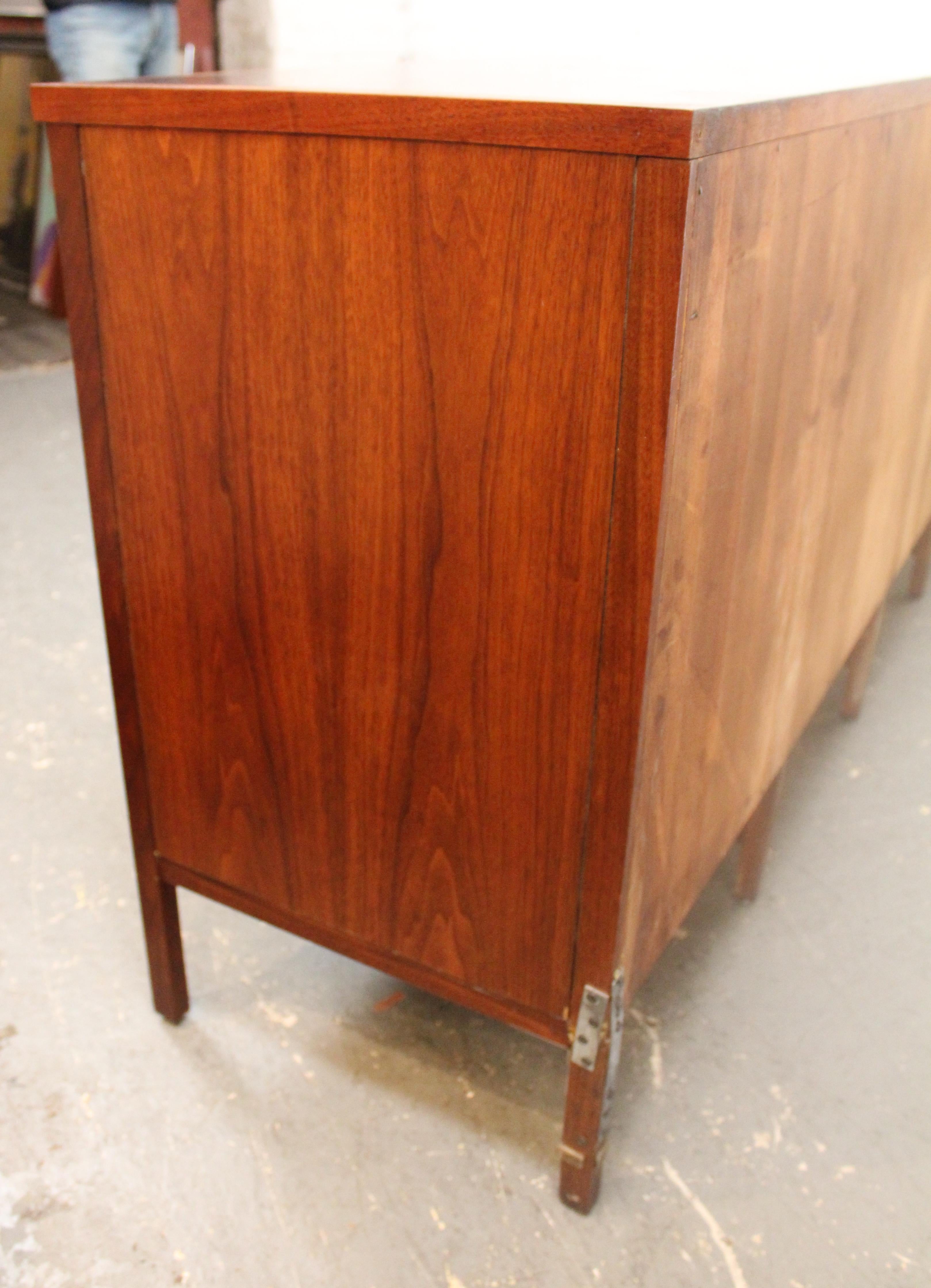 Paul McCobb 'Delineator' Sideboard for Lane For Sale 7