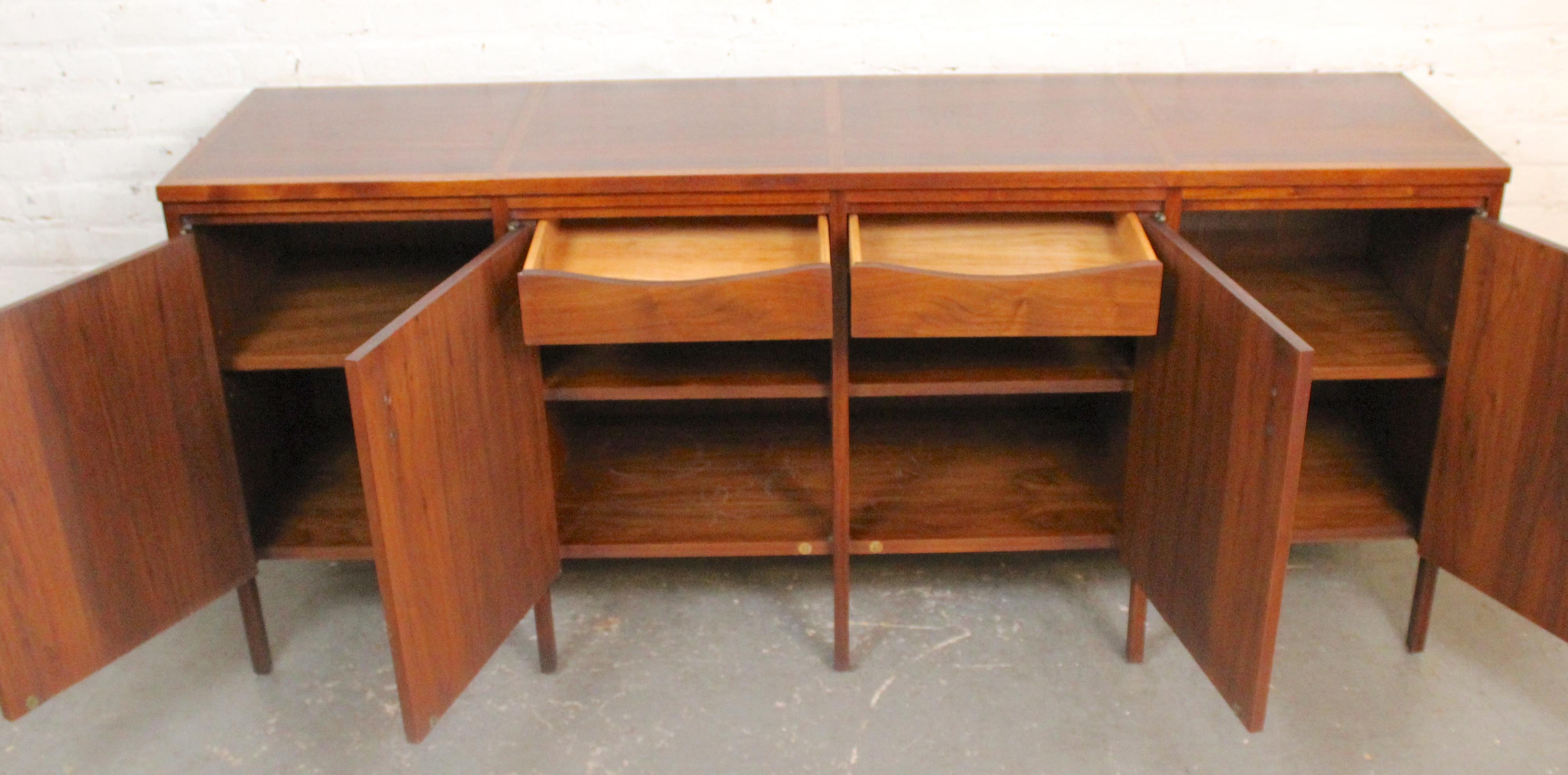Mid-Century Modern Paul McCobb 'Delineator' Sideboard for Lane For Sale