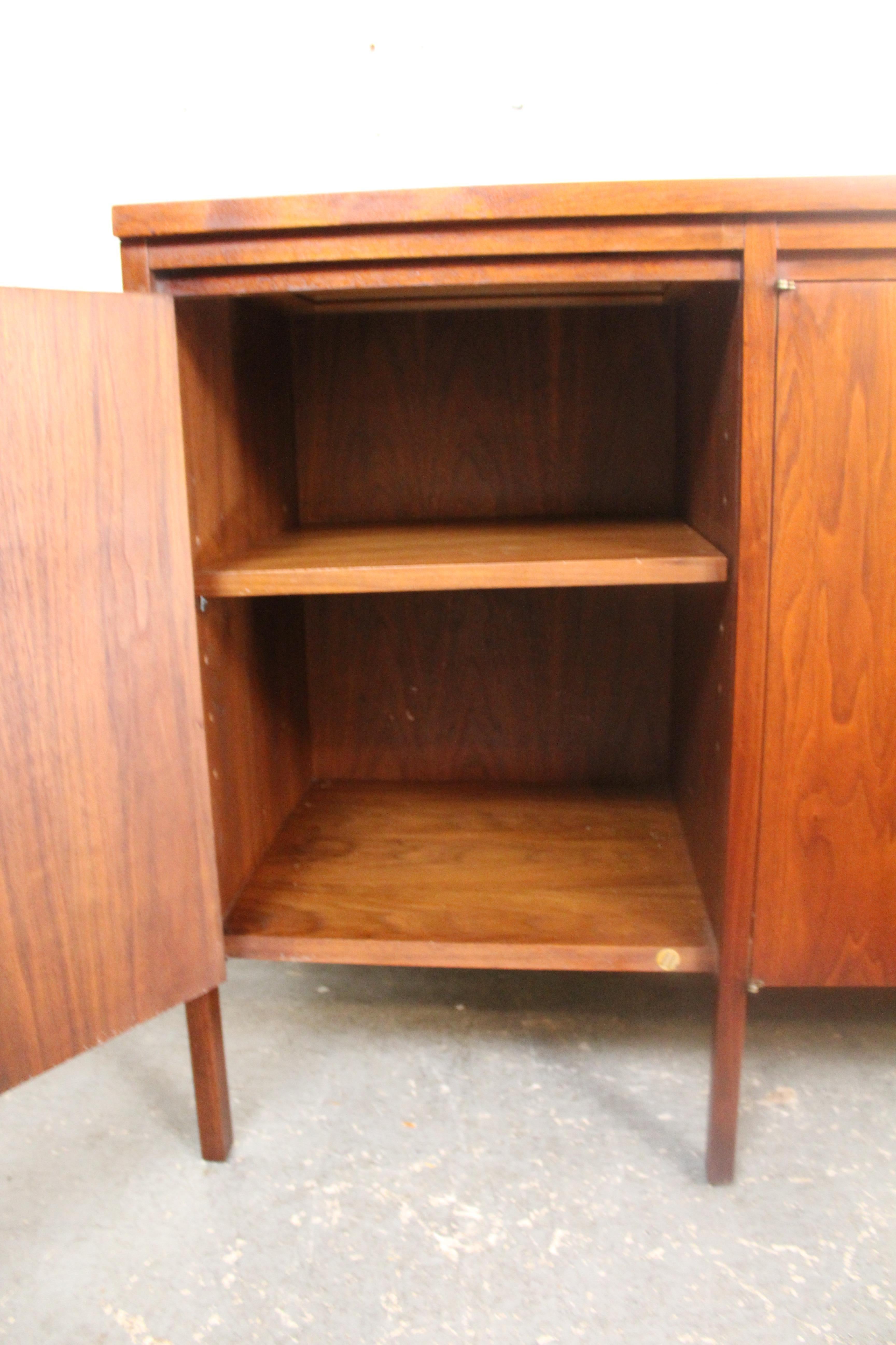 20th Century Paul McCobb 'Delineator' Sideboard for Lane For Sale