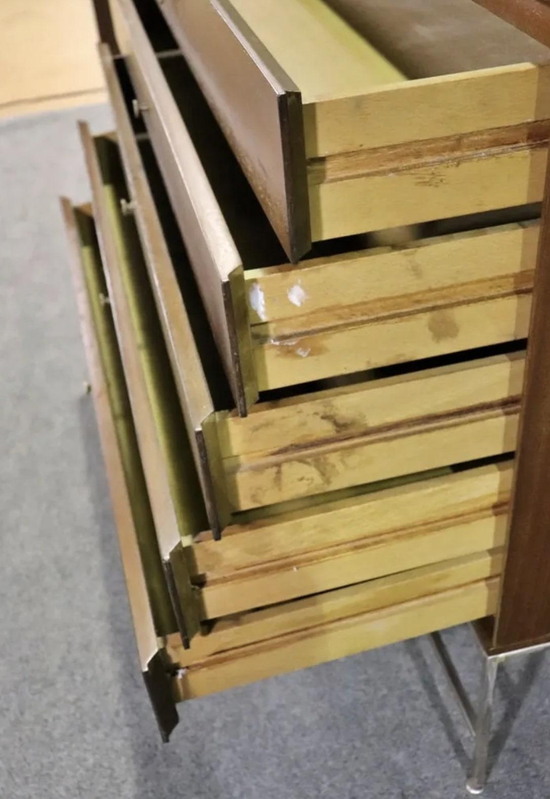 Paul McCobb Designed Credenza In Good Condition For Sale In Brooklyn, NY