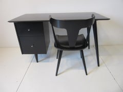 Paul McCobb Desk / Chair from the Planner Group