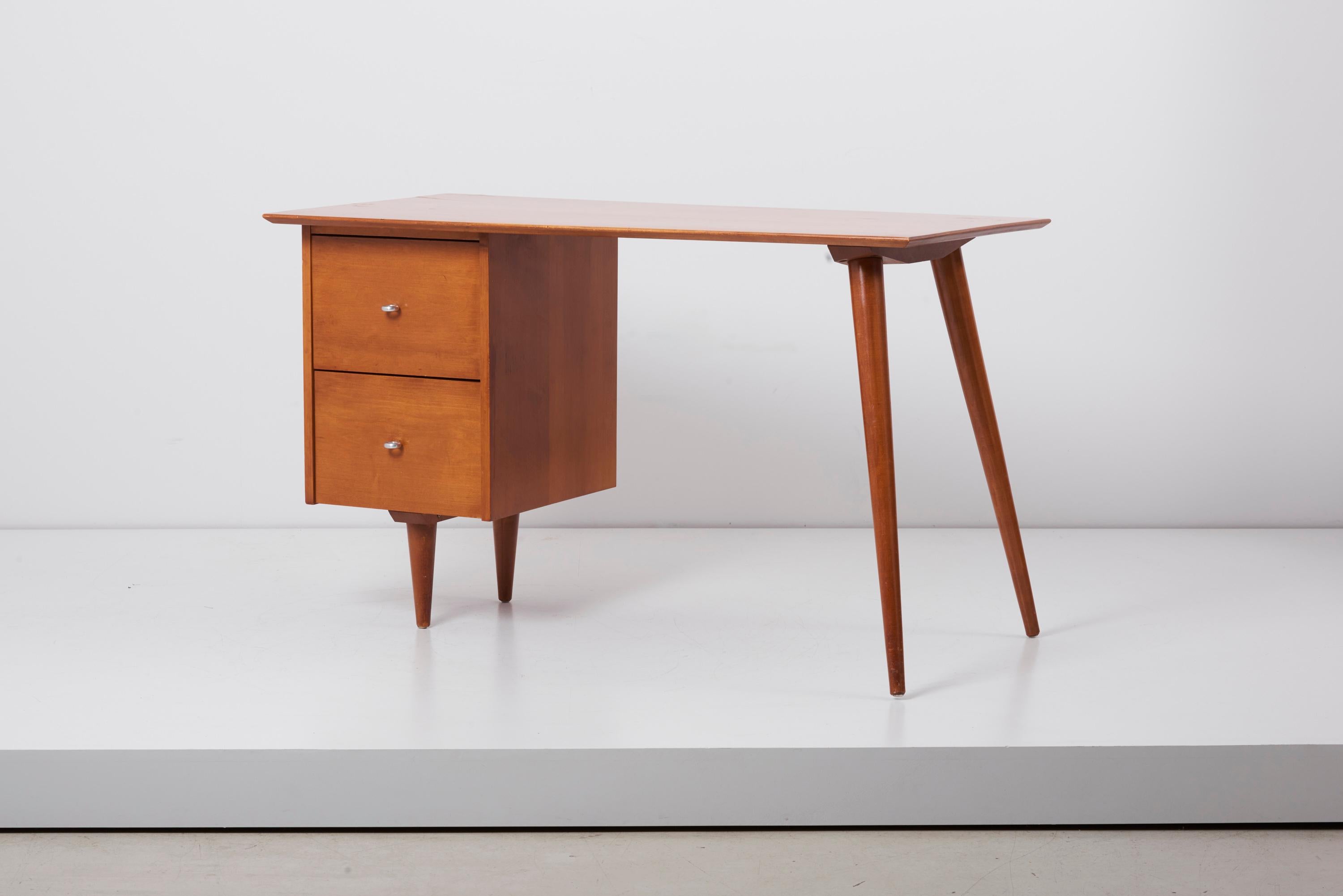 Mid-Century Modern Paul McCobb Desk for Planner Group in Solid Maple, 1950s
