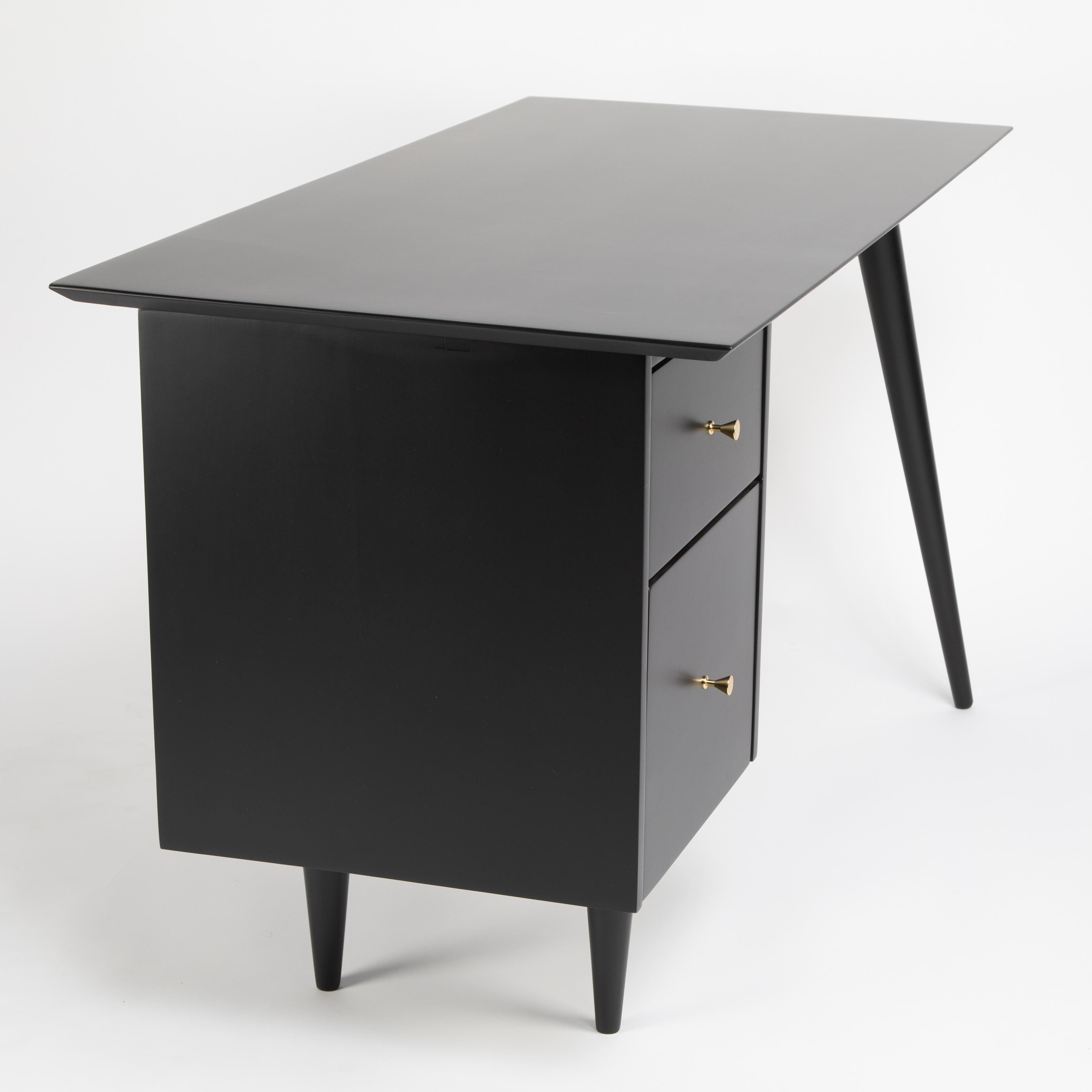 Paul McCobb Desk with Tapered Legs, circa 1950s In Good Condition For Sale In Brooklyn, NY
