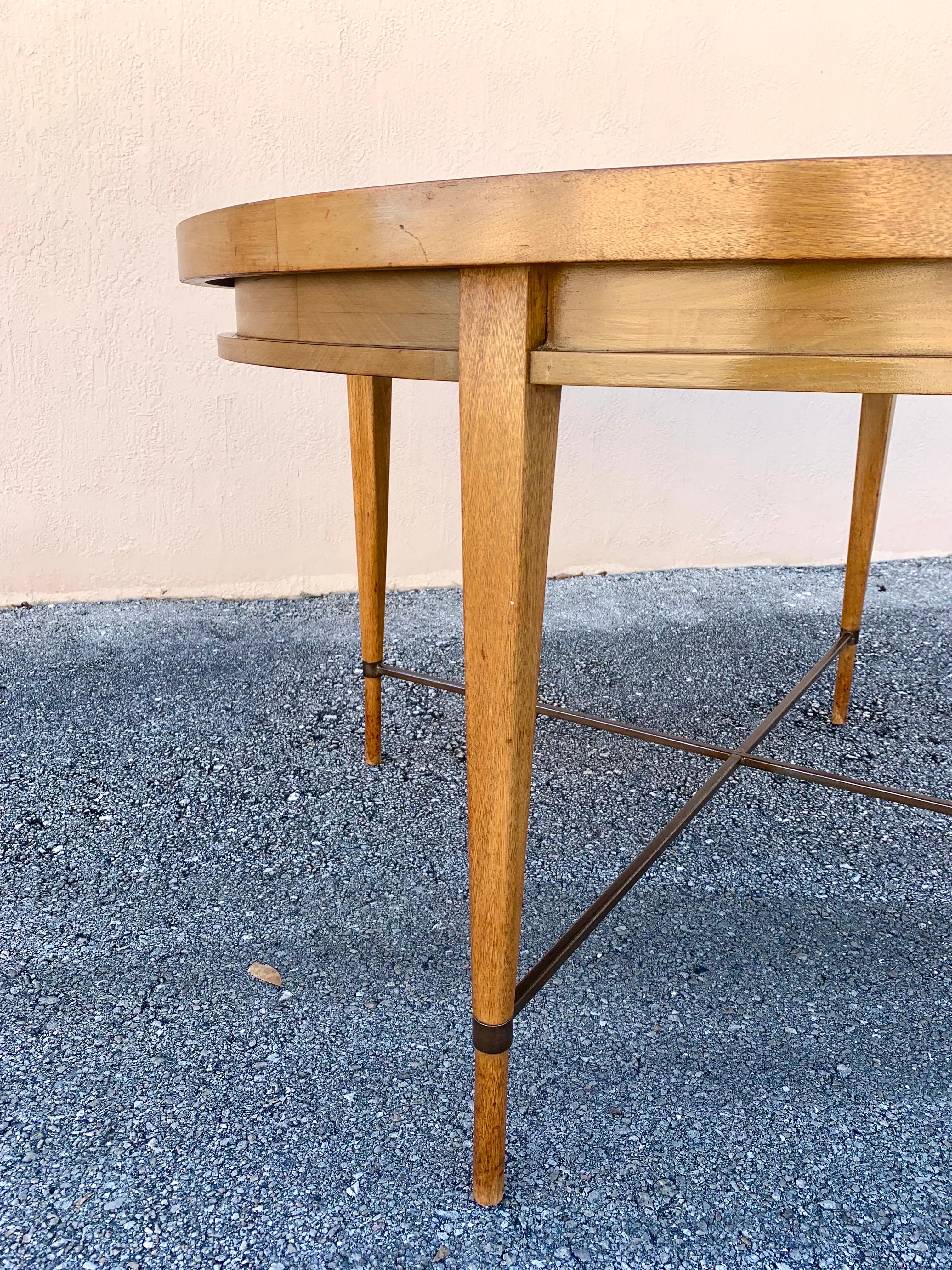 Paul McCobb Dining Table with Brass Stretcher for Calvin For Sale 2